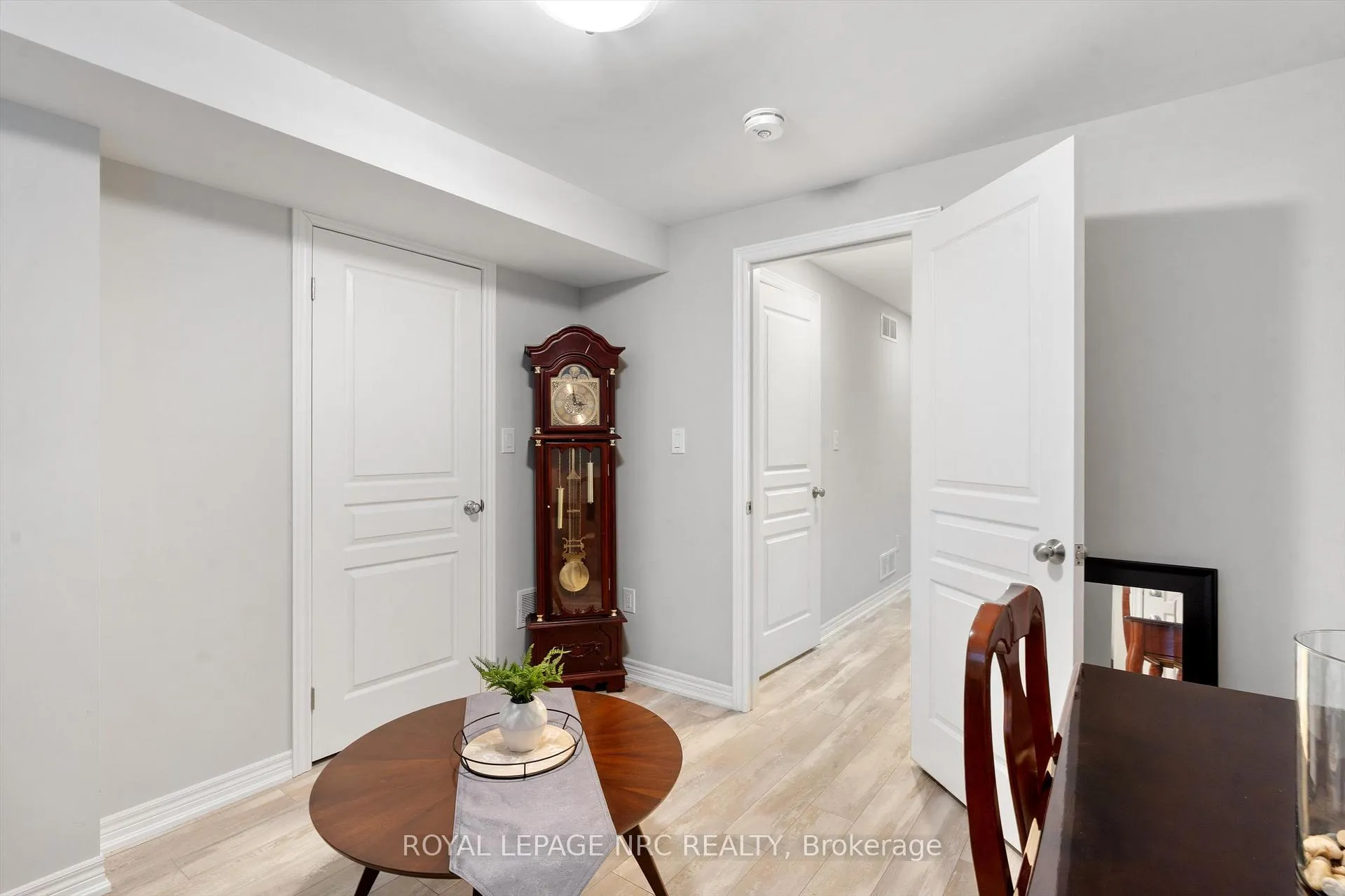 Photo 29 of Unit 20, 7768 Ascot Circle, Niagara Falls, Ascot — HOMEH