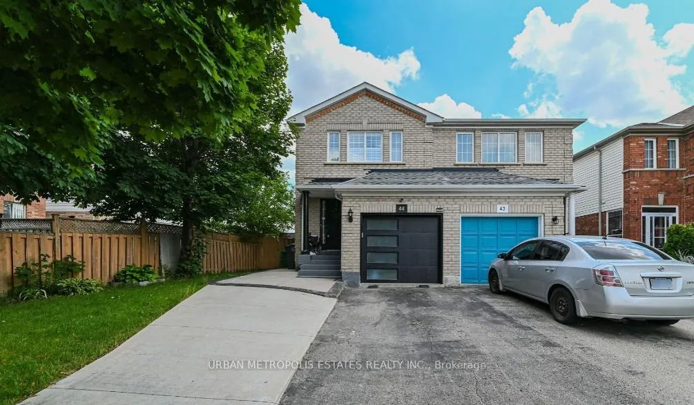 Photo 1 of 44 Needlewood Lane, Brampton, Sandringham-Wellington — HOMEH