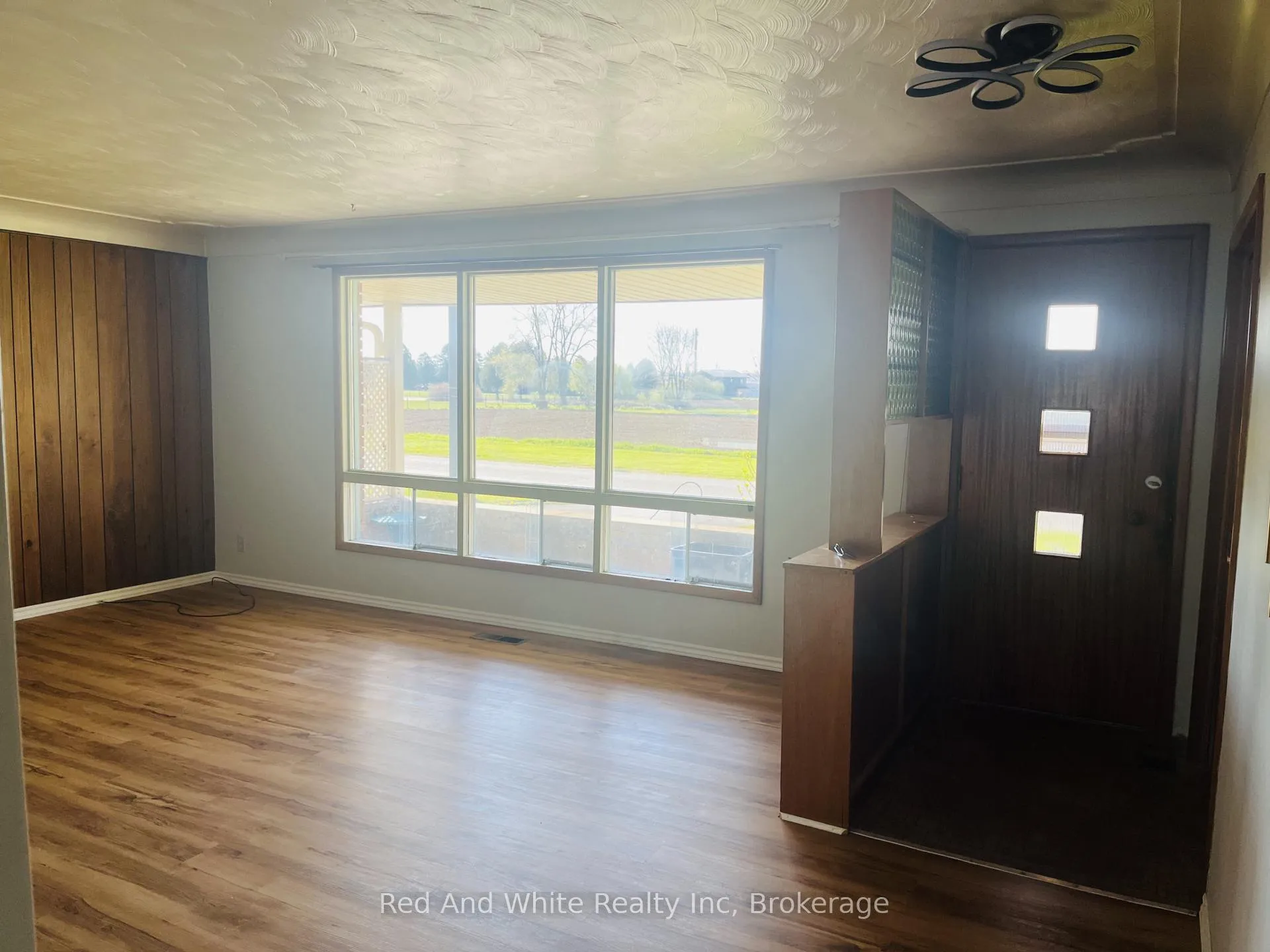 Photo 4 of 157 Schweitzer Street, Waterloo — HOMEH