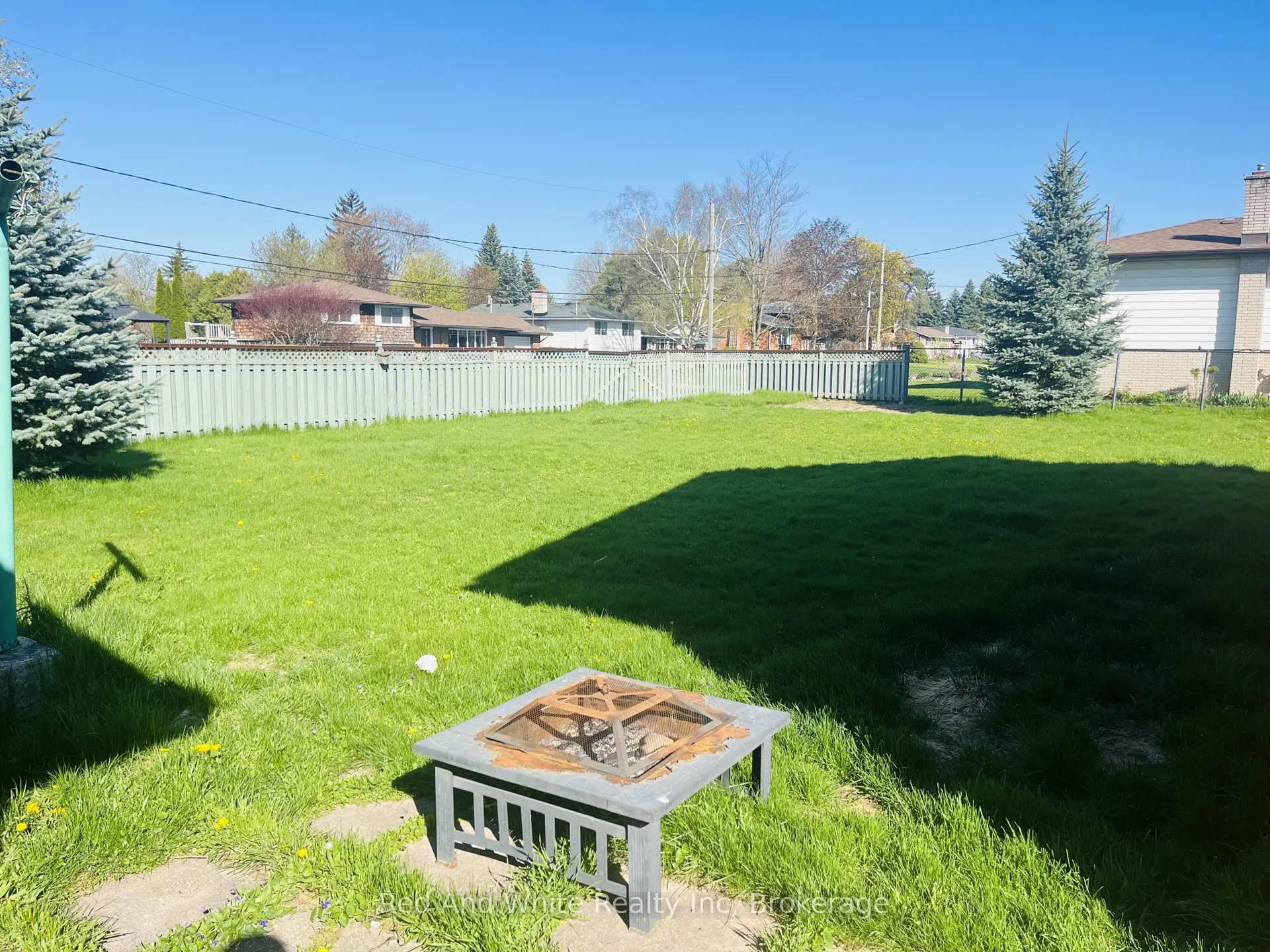 Photo 17 of 157 Schweitzer Street, Waterloo — HOMEH