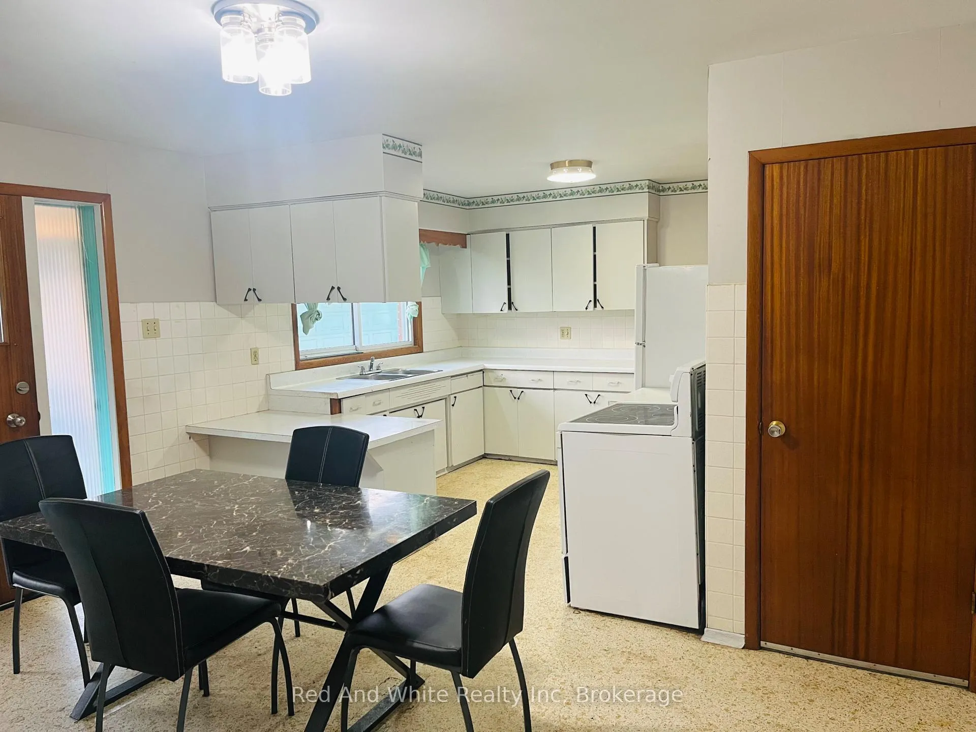 Photo 20 of 157 Schweitzer Street, Waterloo — HOMEH