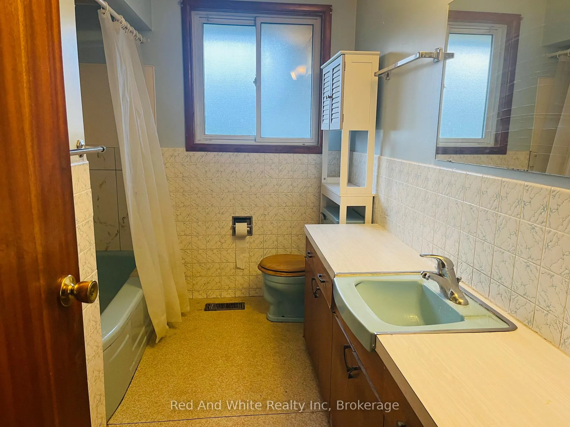 Photo 23 of 157 Schweitzer Street, Waterloo — HOMEH