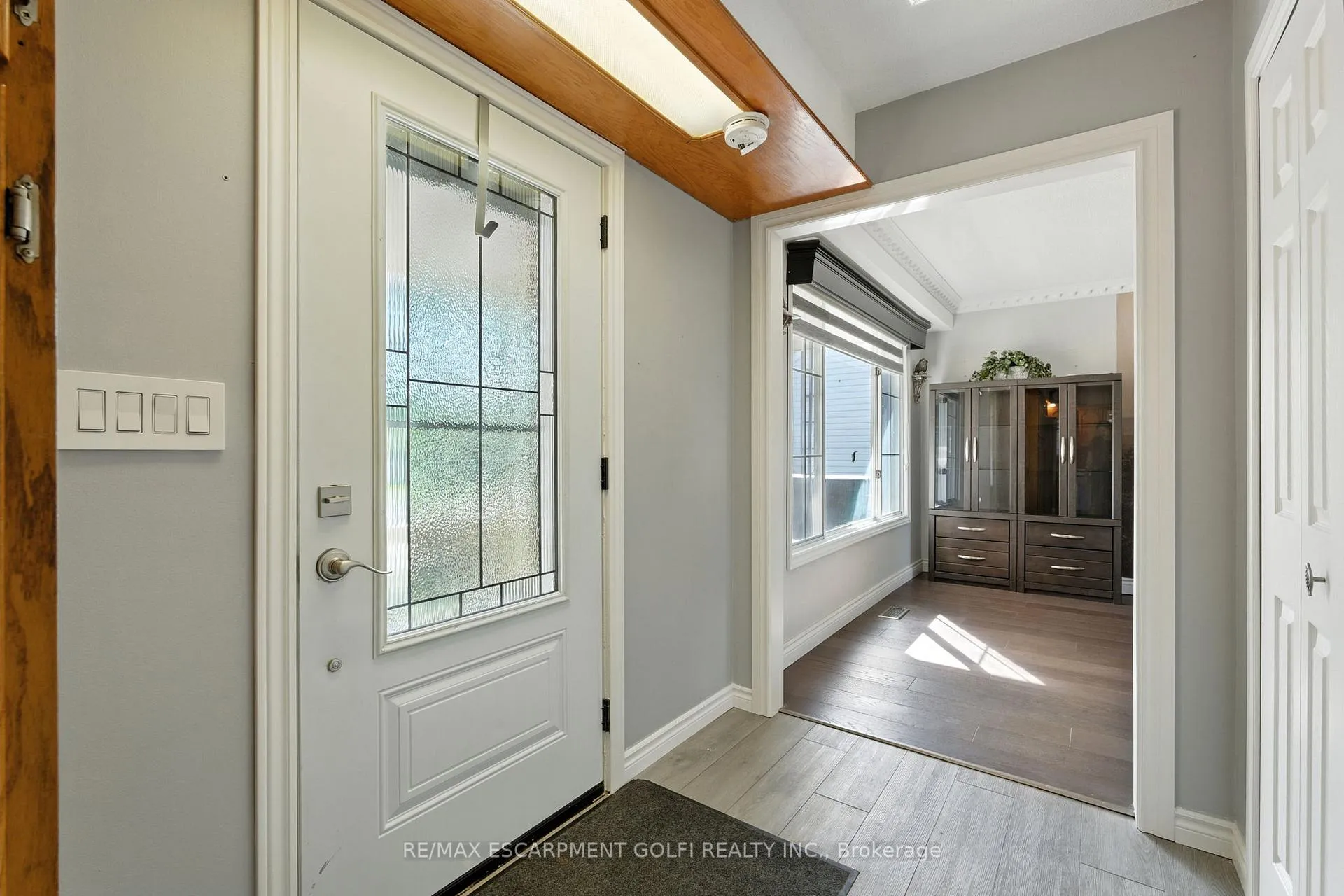 Photo 3 of 386 Navy Street, Welland, Lincoln/Crowland — HOMEH