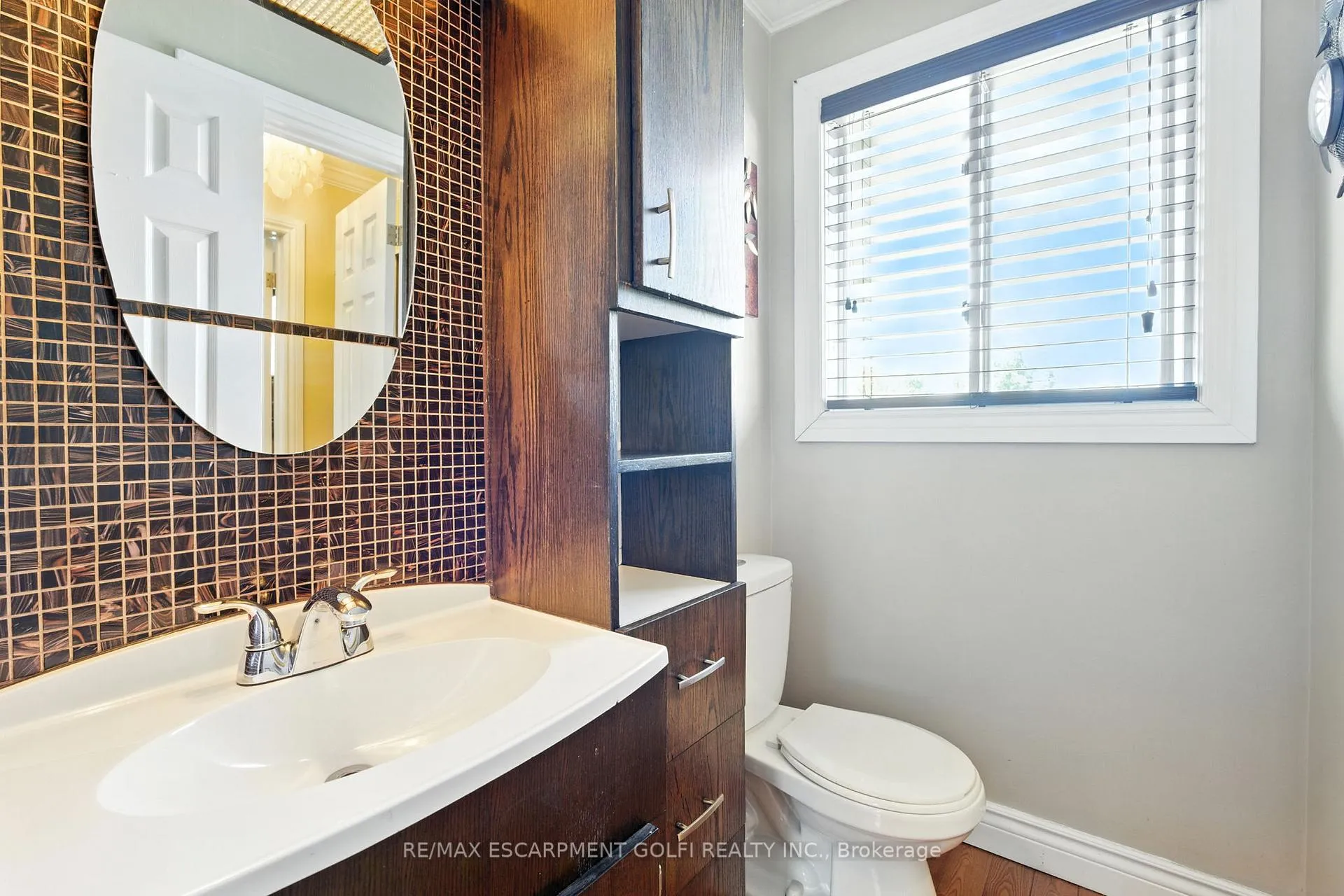 Photo 13 of 386 Navy Street, Welland, Lincoln/Crowland — HOMEH