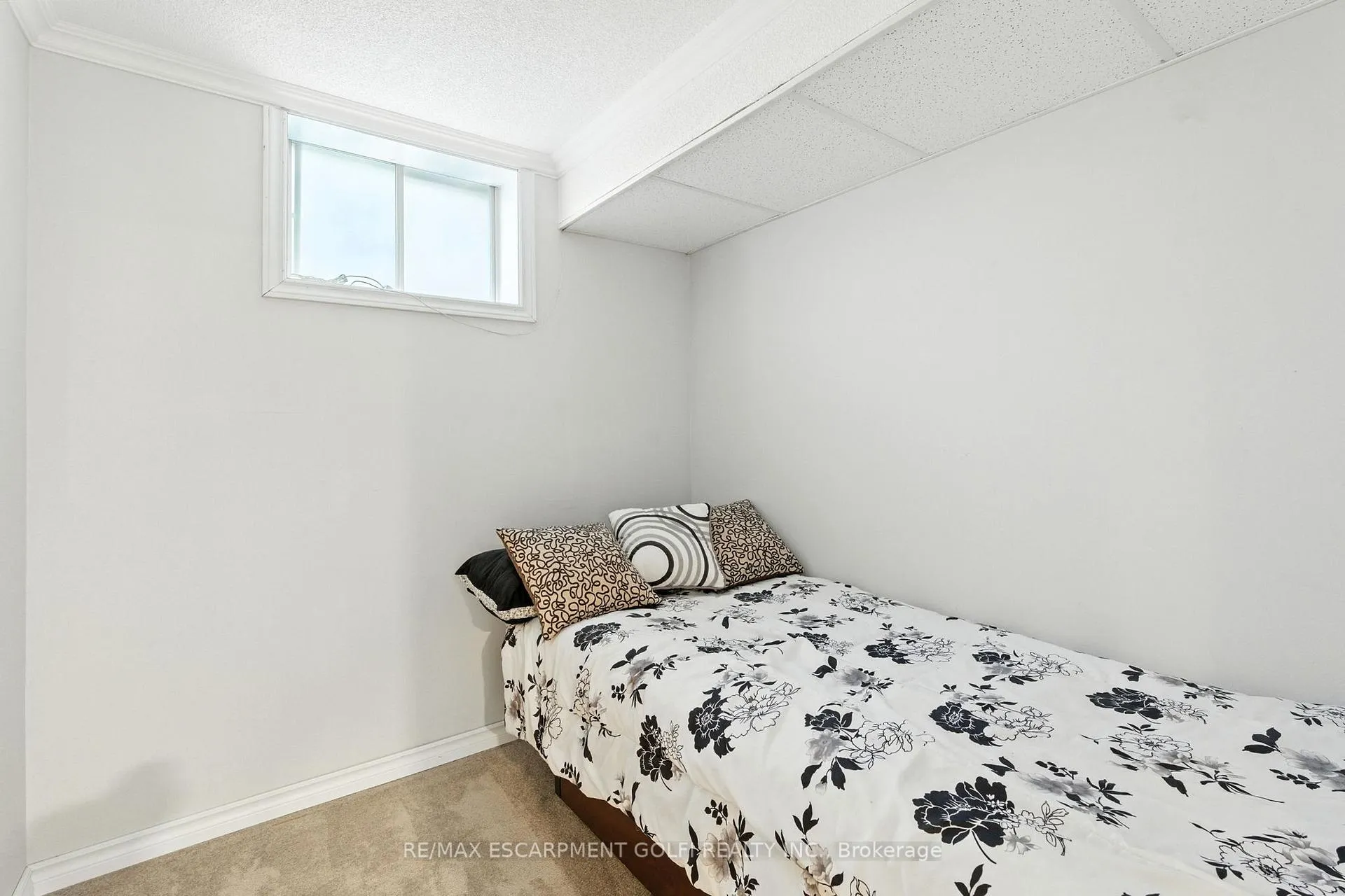 Photo 23 of 386 Navy Street, Welland, Lincoln/Crowland — HOMEH