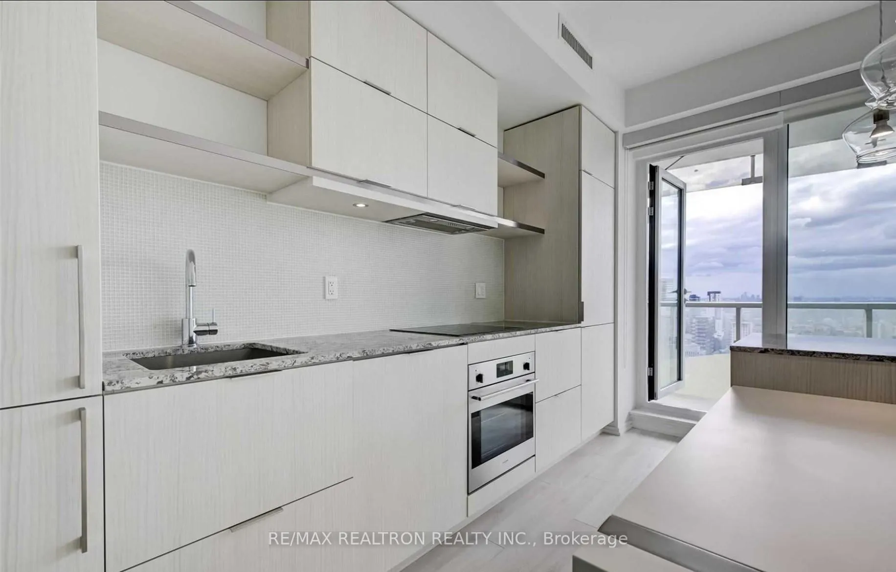 Photo 6 of Unit 2711, 197 Yonge Street, Toronto, Church-Yonge Corridor — HOMEH