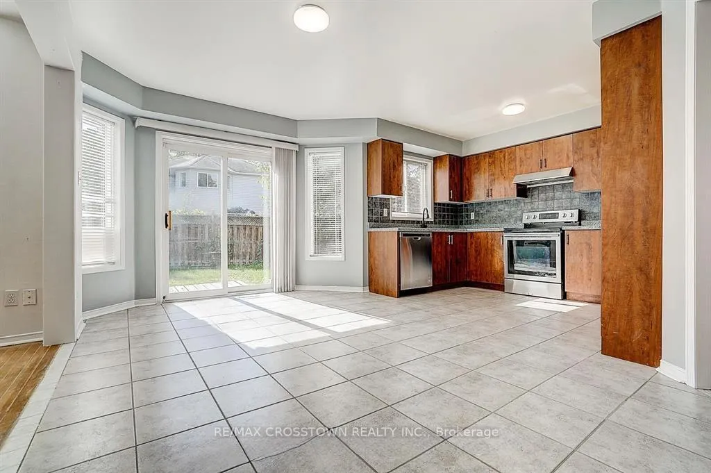 Photo 8 of 1187 Leslie Drive, Innisfil, Alcona — HOMEH