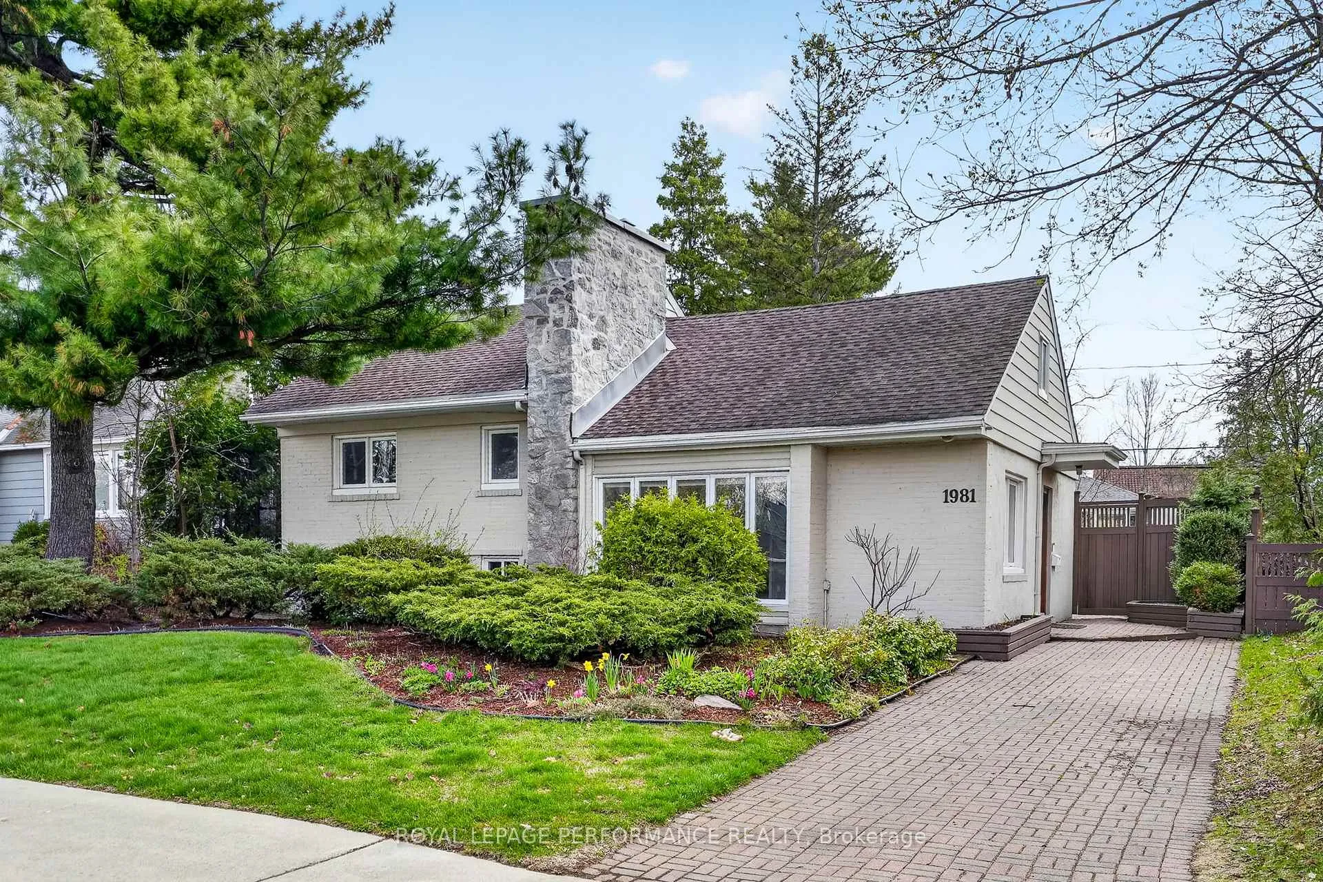 Photo 1 of 1981 Alta Vista Drive, Ottawa, Alta Vista/Faircrest Heights — HOMEH