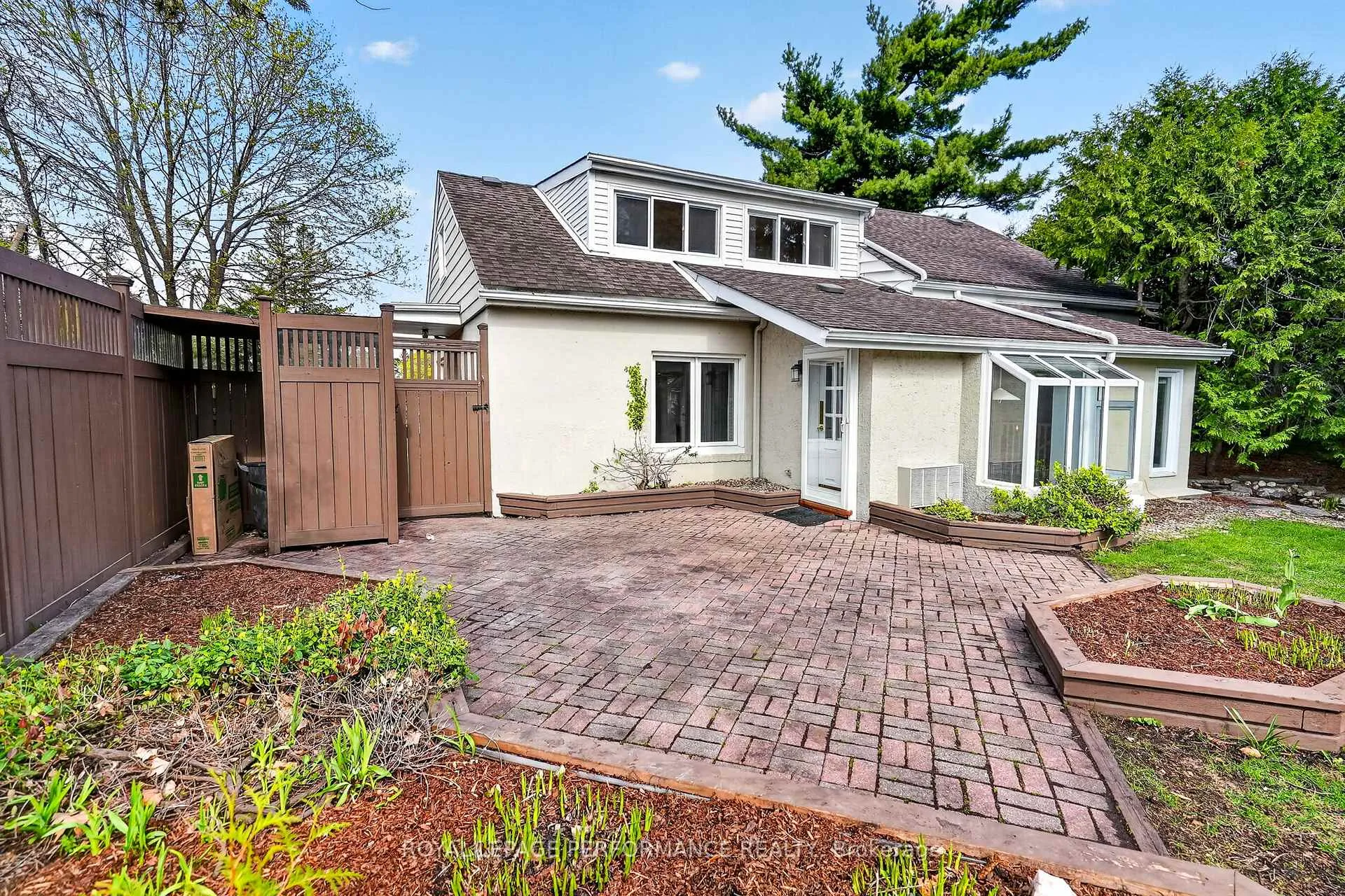 Photo 39 of 1981 Alta Vista Drive, Ottawa, Alta Vista/Faircrest Heights — HOMEH