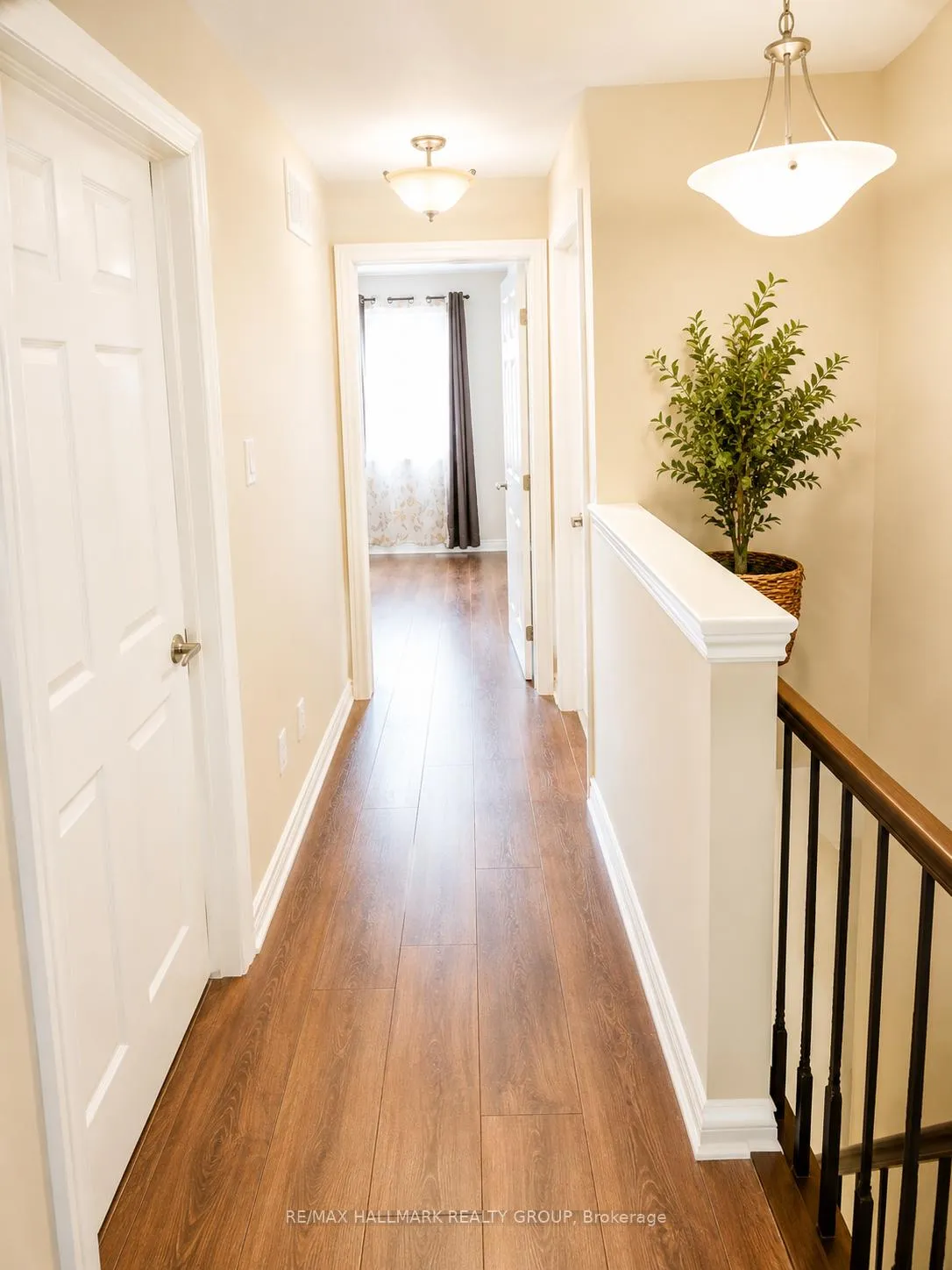 Photo 10 of 202 Conifer Creek Circle, Ottawa, Kanata - Emerald Meadows/Trailwest — HOMEH