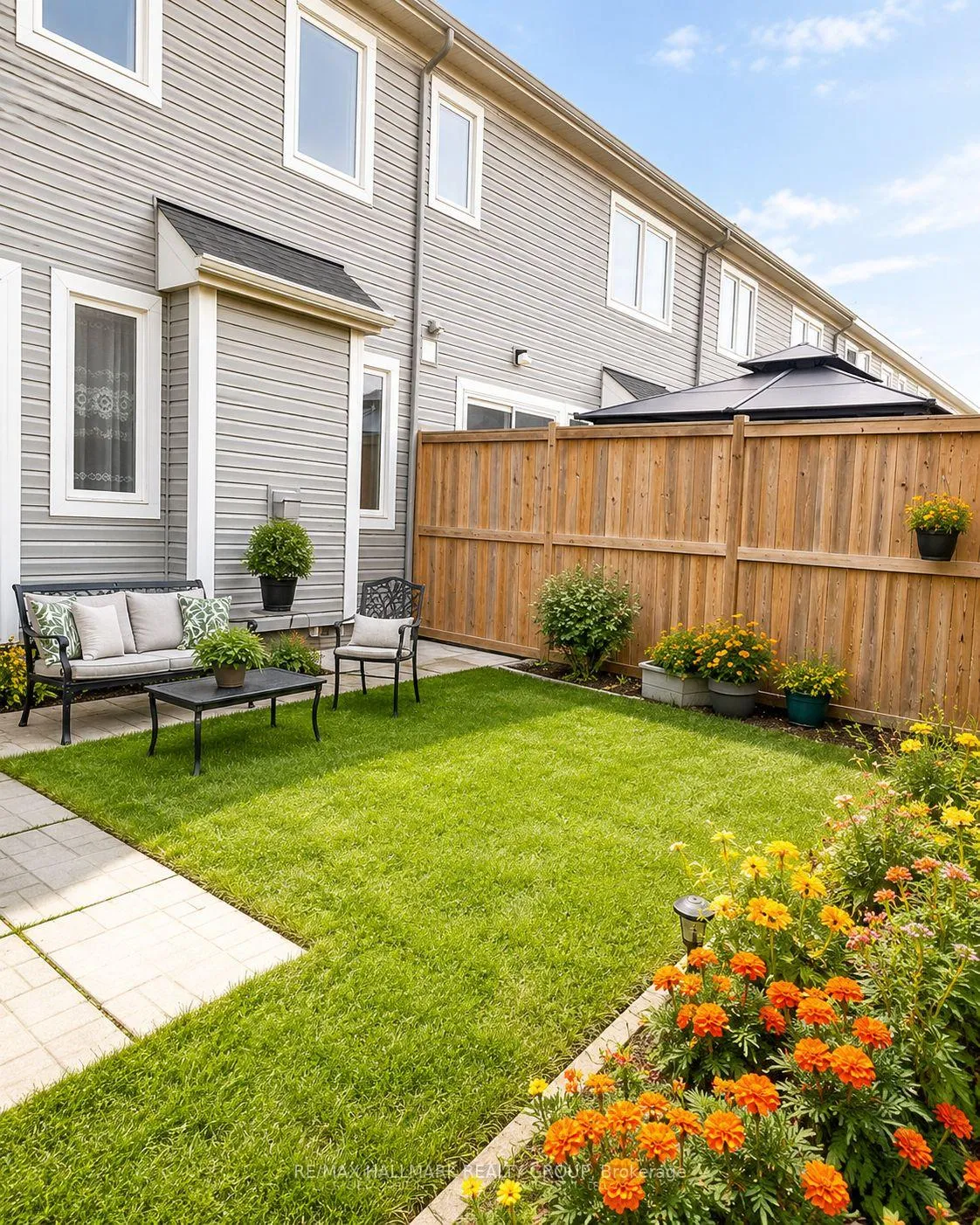 Photo 18 of 202 Conifer Creek Circle, Ottawa, Kanata - Emerald Meadows/Trailwest — HOMEH