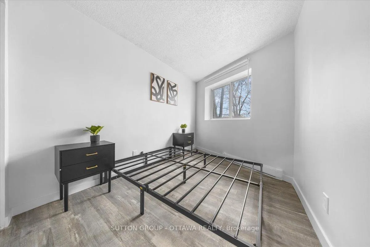 Photo 17 of 1160 Merivale Road, Ottawa, Carlington — HOMEH