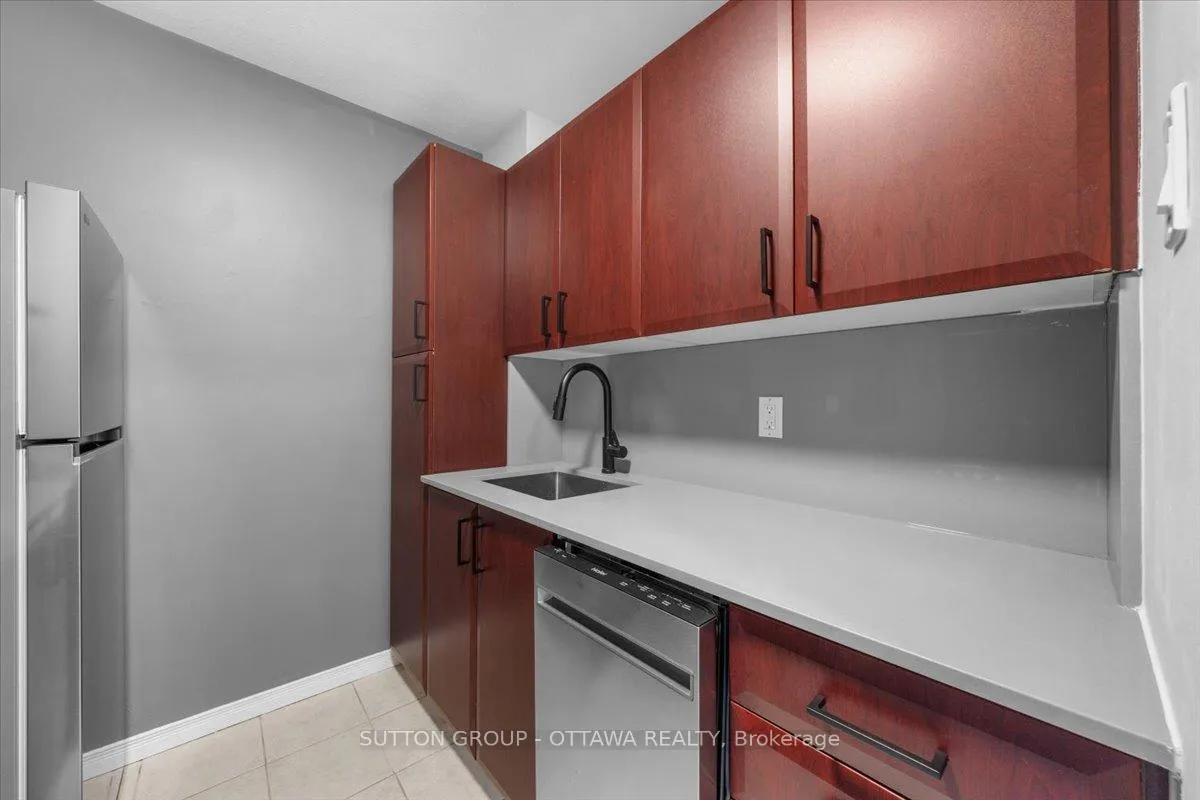 Photo 22 of 1160 Merivale Road, Ottawa, Carlington — HOMEH