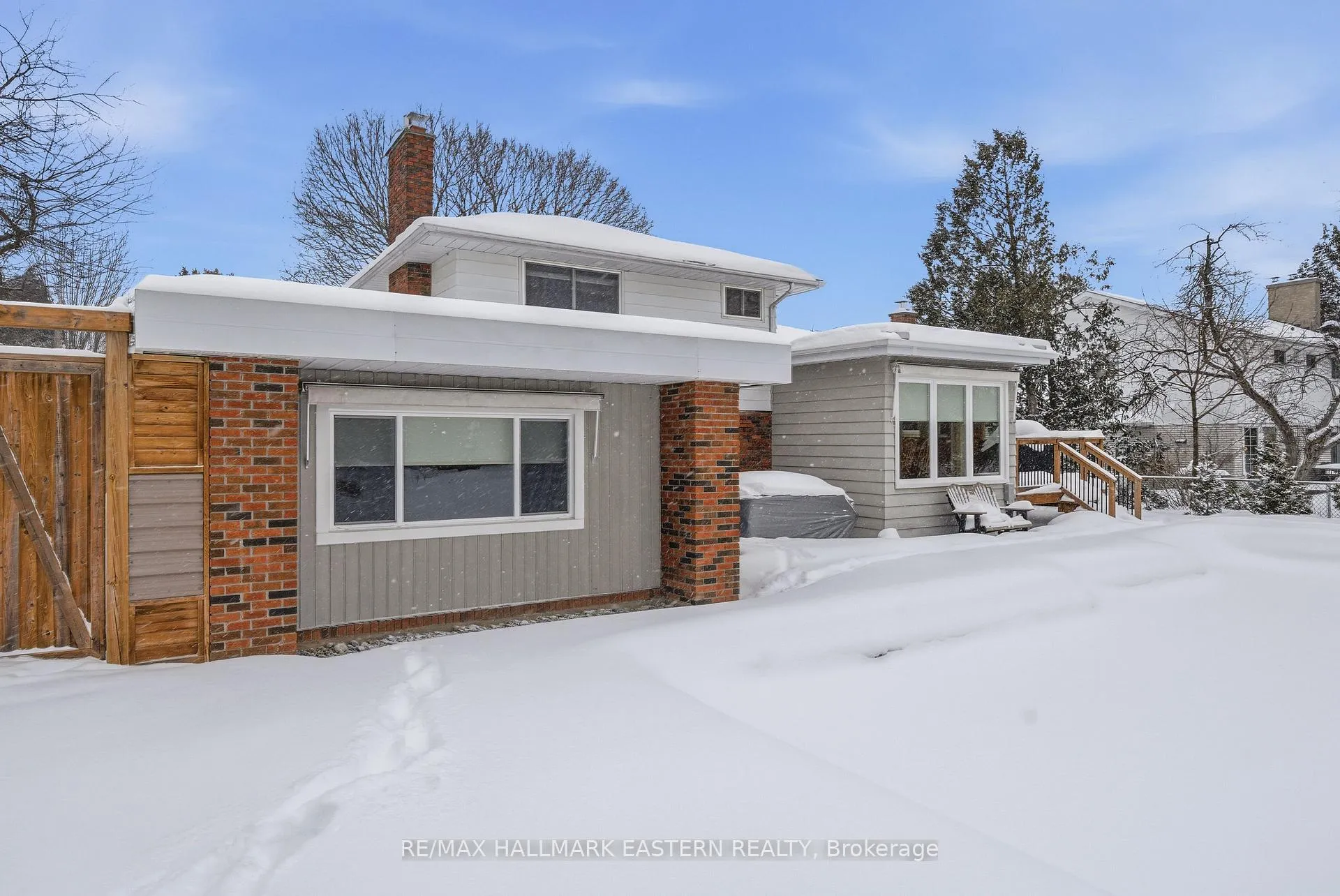 Photo 2 of 1601 Rocklands Road, Peterborough, Monaghan Ward 2 — HOMEH