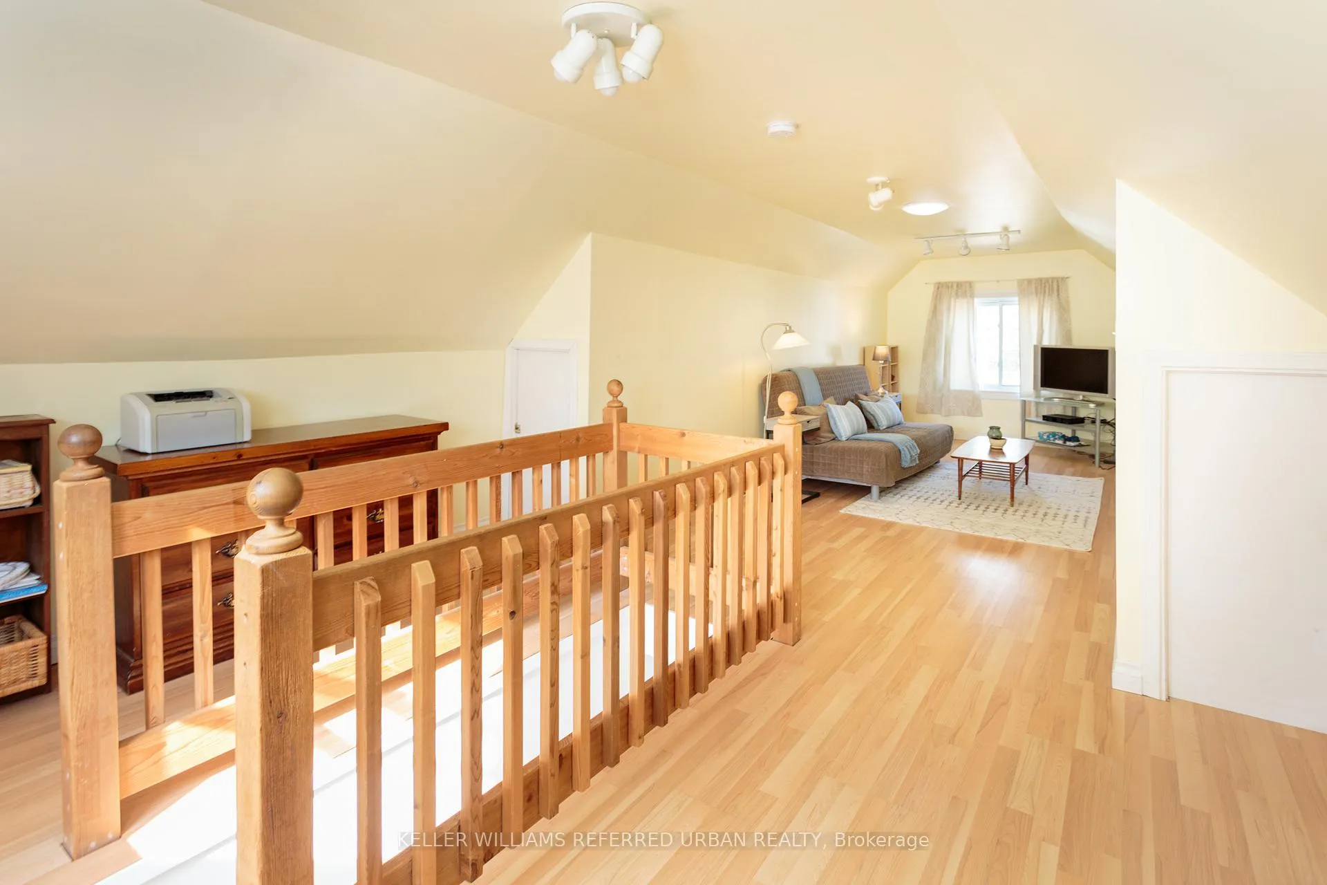 Photo 20 of 122 Kent Street, Hamilton, Kirkendall — HOMEH