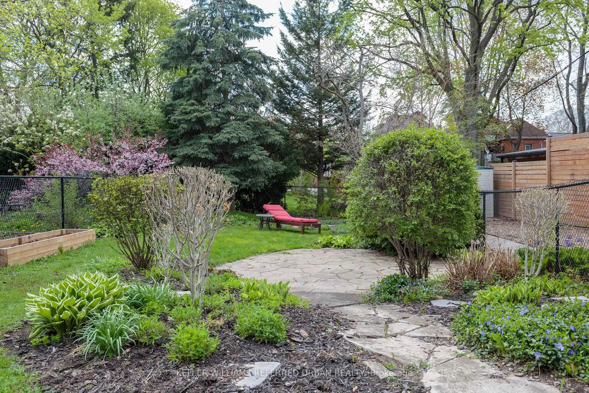 Photo 24 of 122 Kent Street, Hamilton, Kirkendall — HOMEH