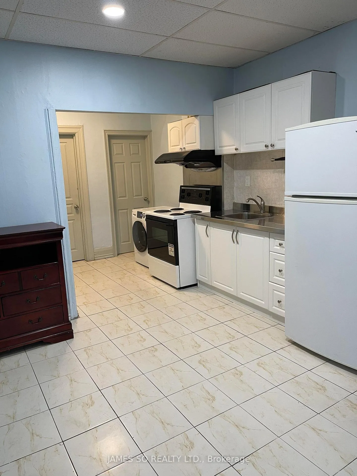 Photo 2 of Unit Main Floor, 293 Broadview Avenue, Toronto, South Riverdale — HOMEH