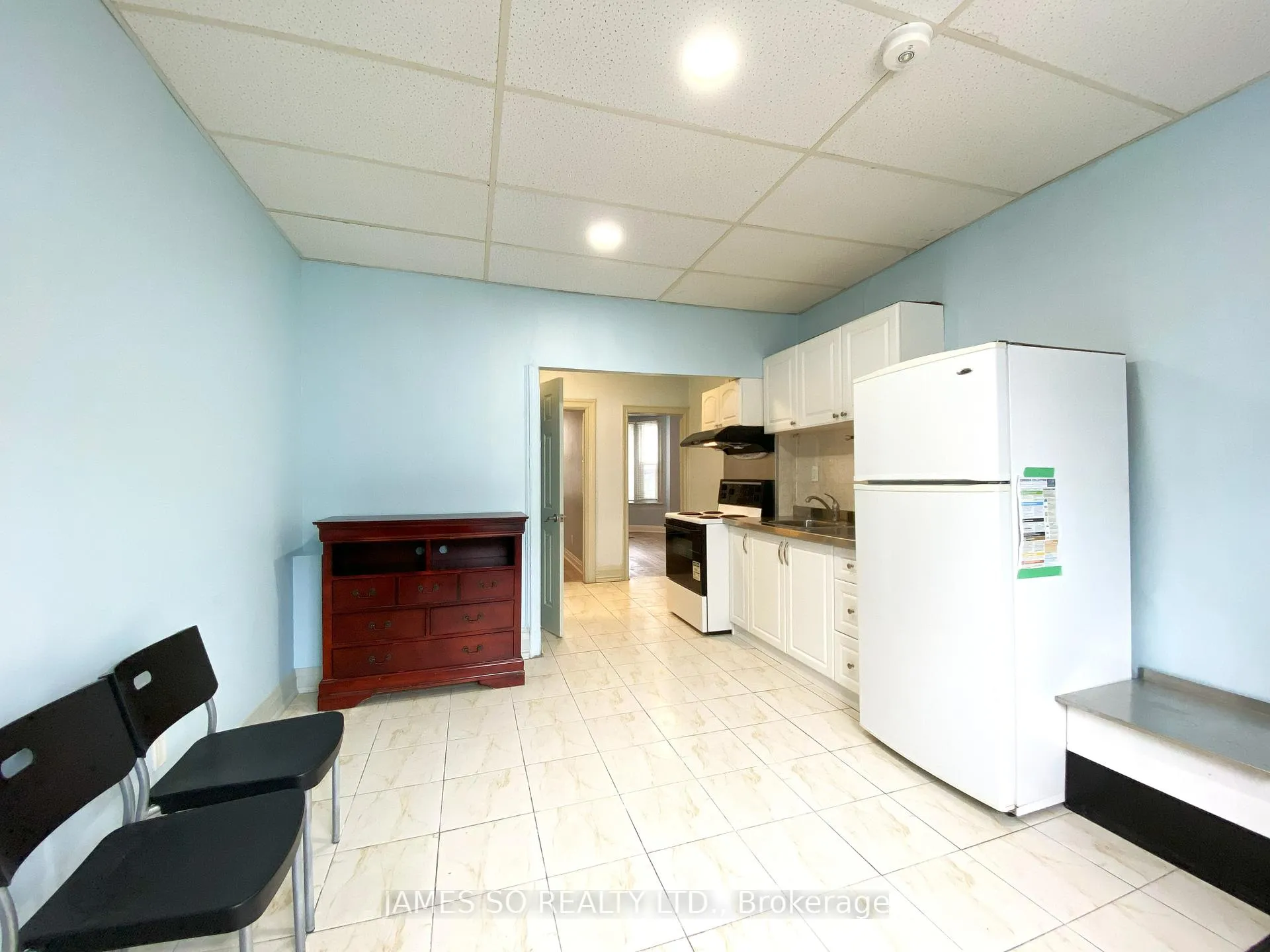 Photo 3 of Unit Main Floor, 293 Broadview Avenue, Toronto, South Riverdale — HOMEH
