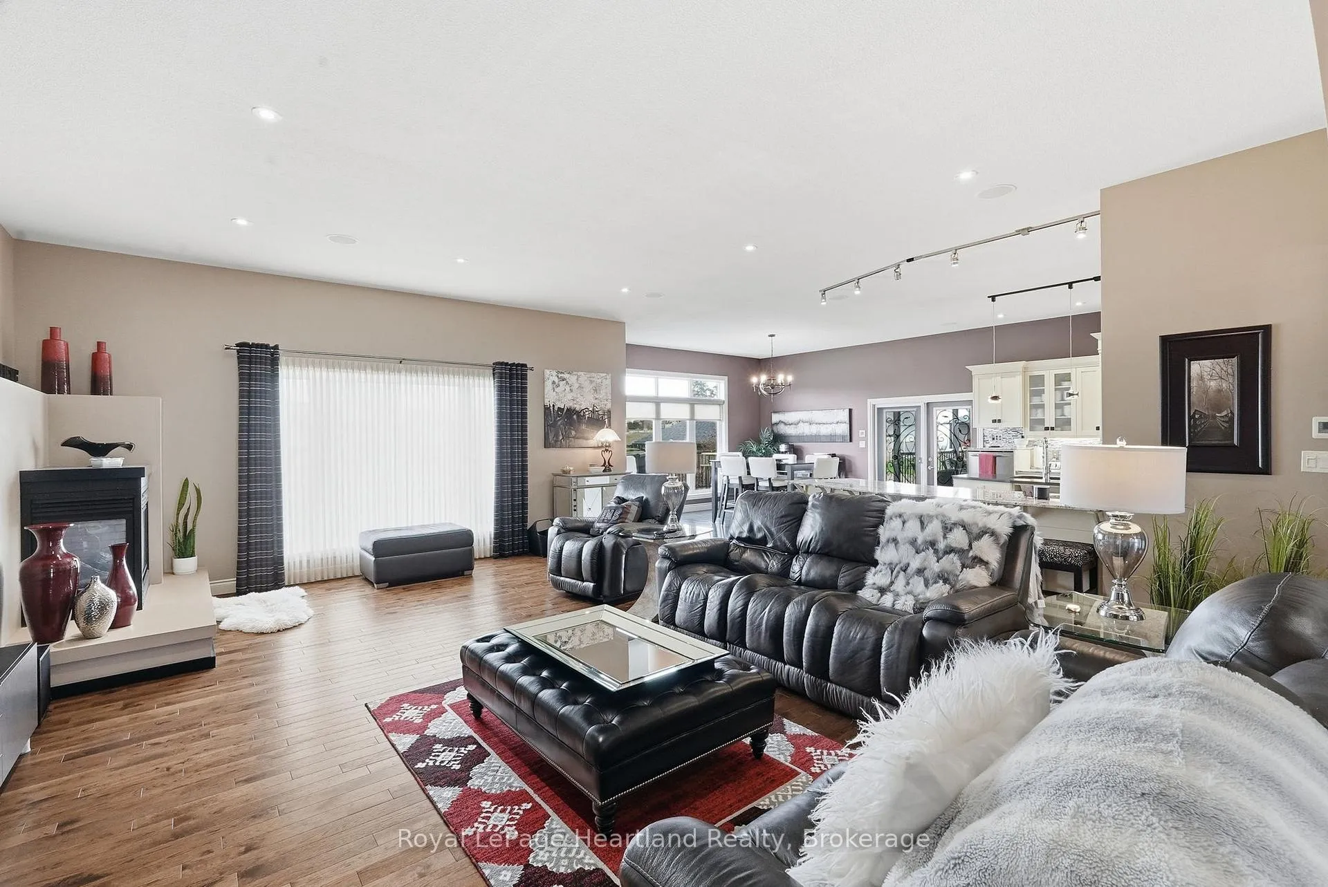 Photo 14 of 225 John Street S, Minto — HOMEH