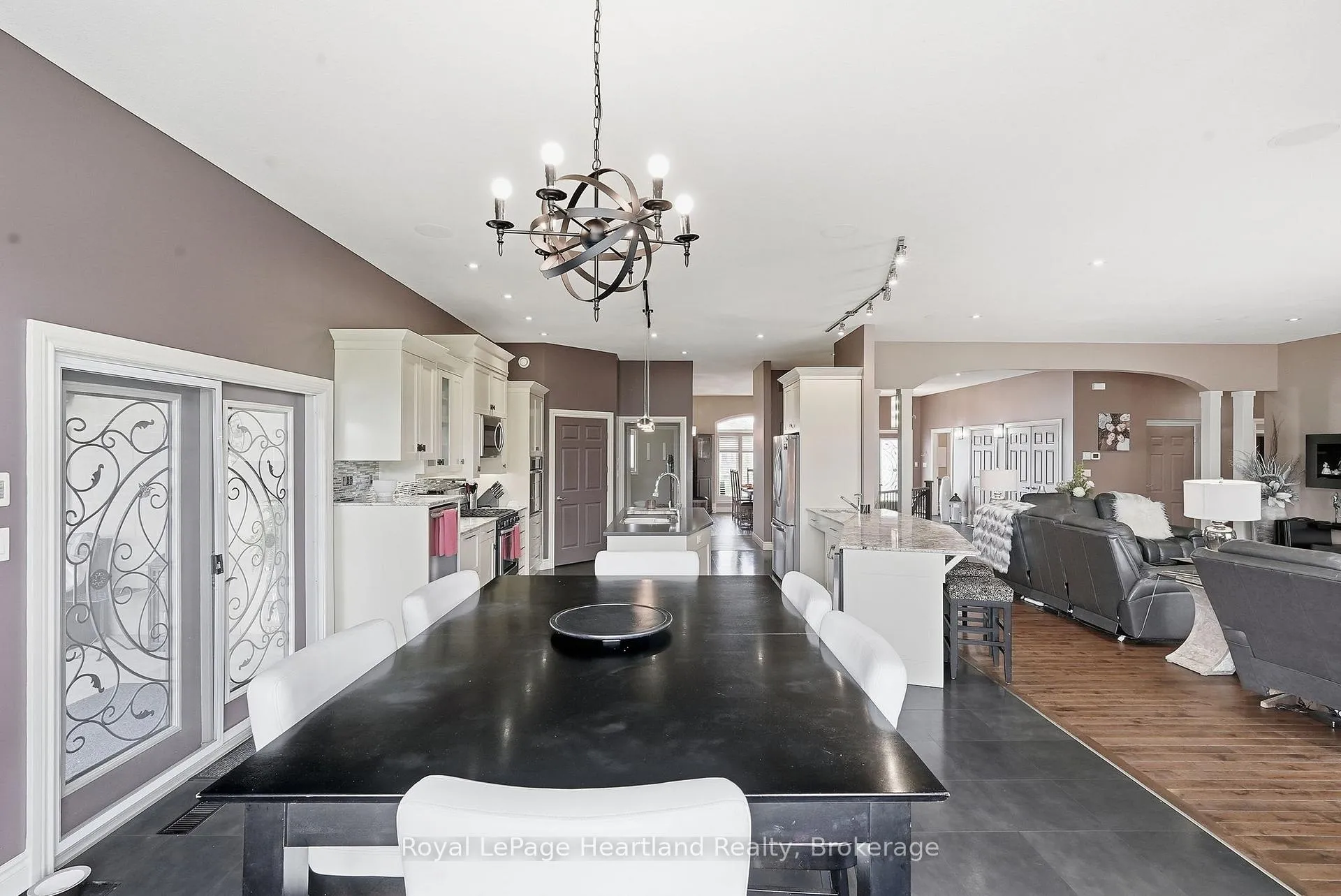 Photo 18 of 225 John Street S, Minto — HOMEH