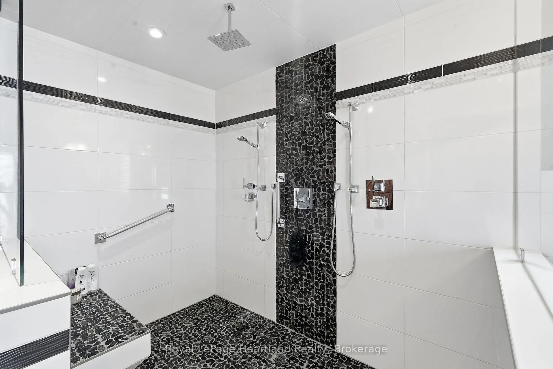 Photo 28 of 225 John Street S, Minto — HOMEH