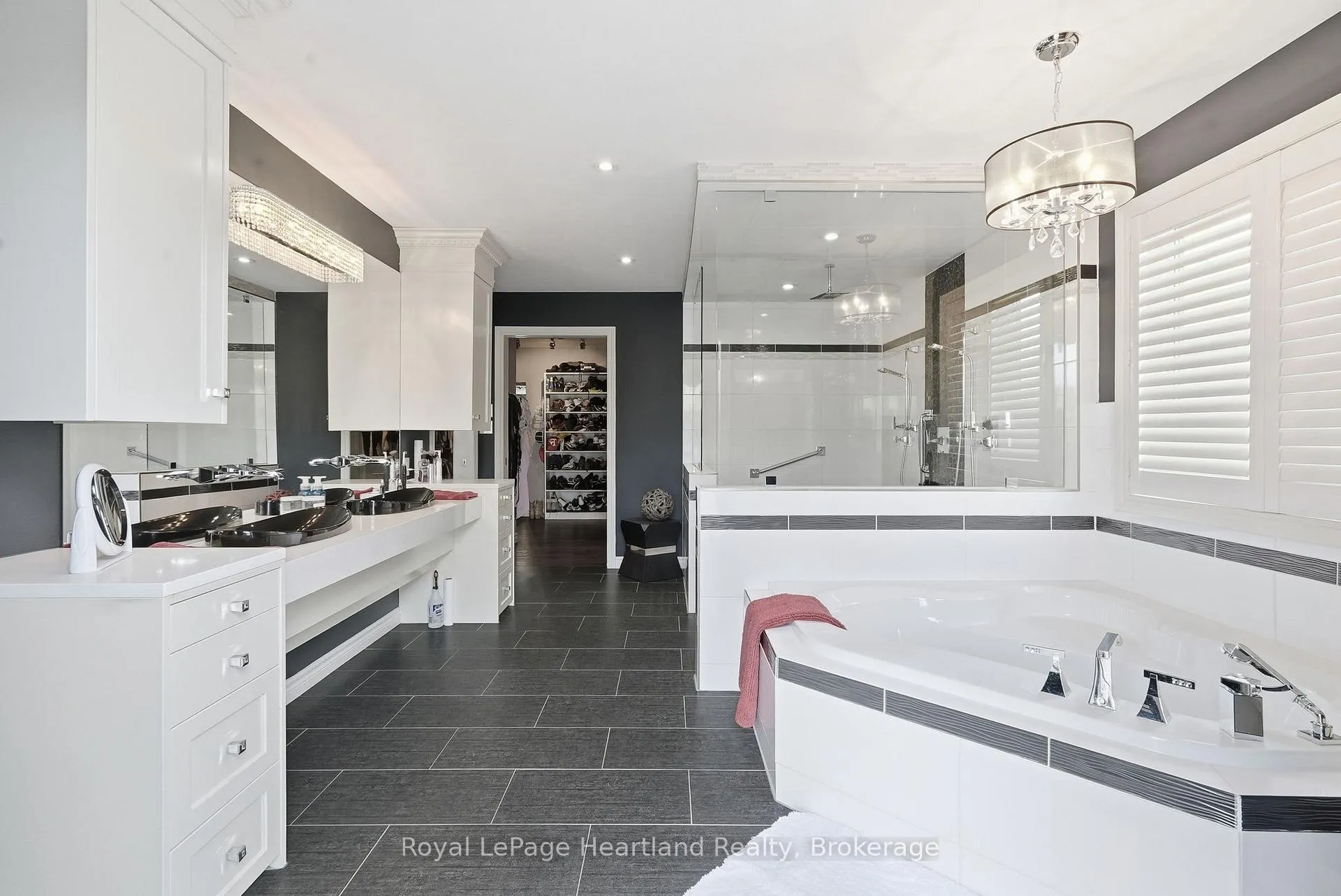 Photo 29 of 225 John Street S, Minto — HOMEH