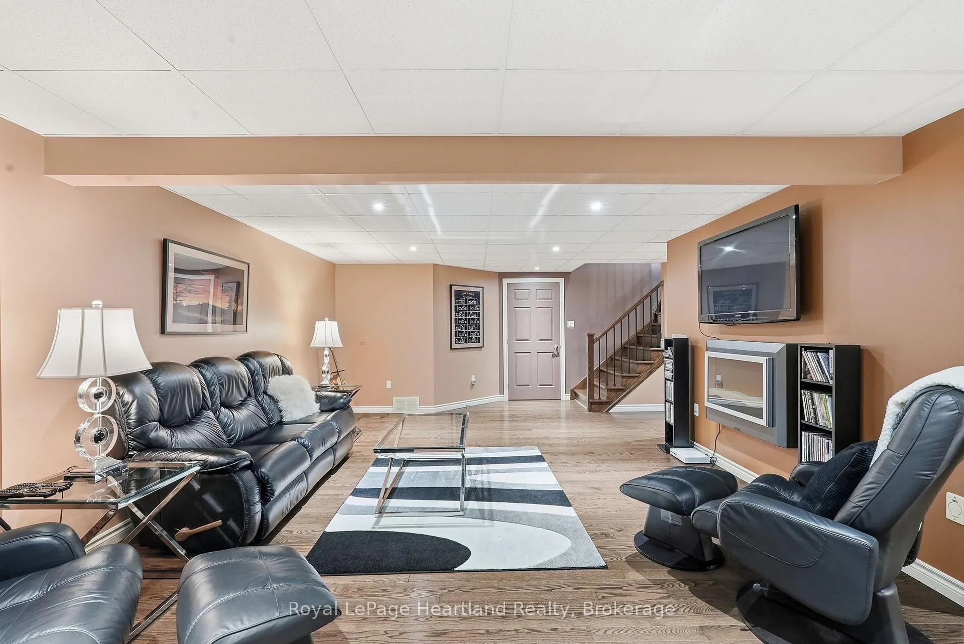 Photo 33 of 225 John Street S, Minto — HOMEH
