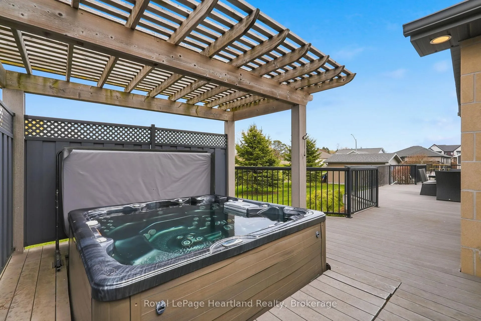 Photo 46 of 225 John Street S, Minto — HOMEH