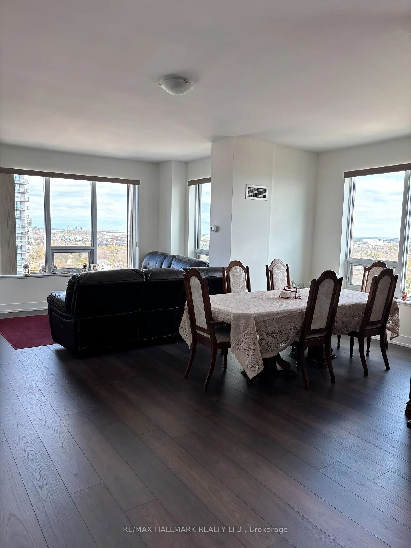 Photo 5 of Unit 1604, 1215 Bayly Street, Pickering, Bay Ridges — HOMEH