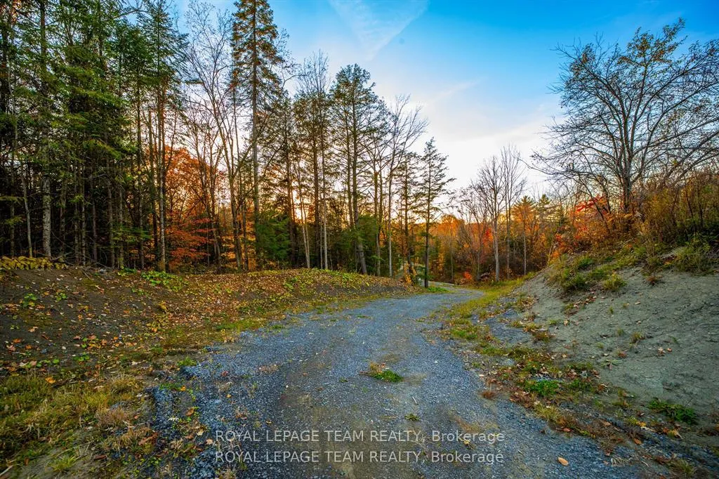 Photo 4 of 1201 Dunning Road, Ottawa, Cumberland Village — HOMEH