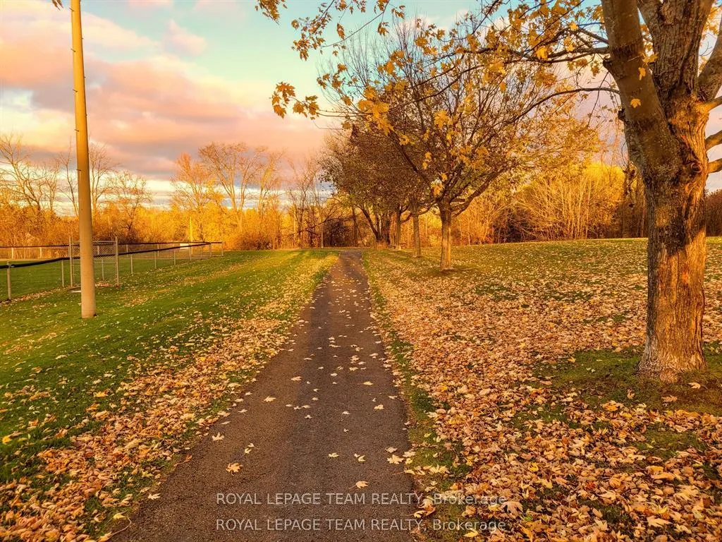 Photo 14 of 1201 Dunning Road, Ottawa, Cumberland Village — HOMEH