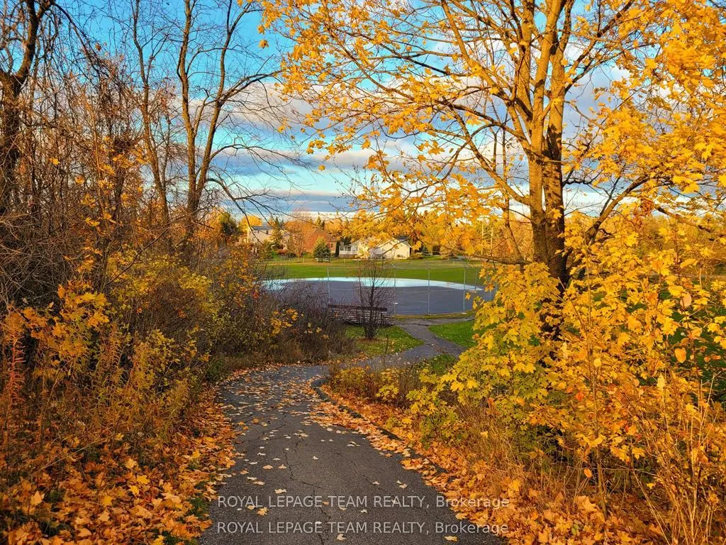 Photo 15 of 1201 Dunning Road, Ottawa, Cumberland Village — HOMEH