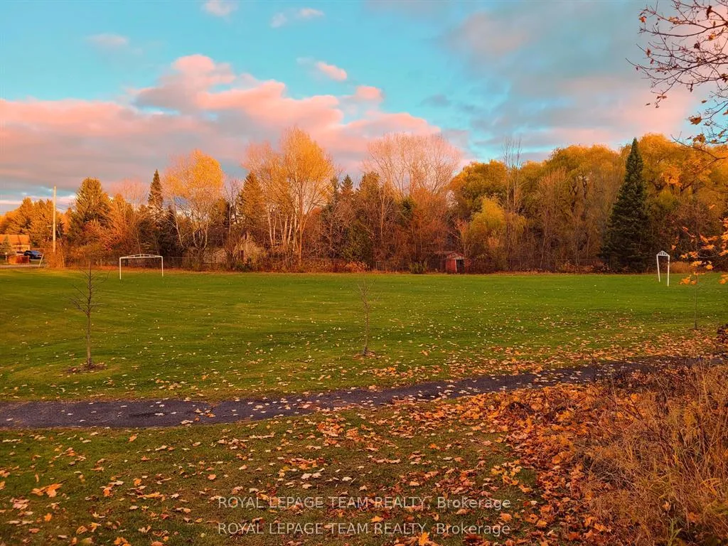 Photo 18 of 1201 Dunning Road, Ottawa, Cumberland Village — HOMEH
