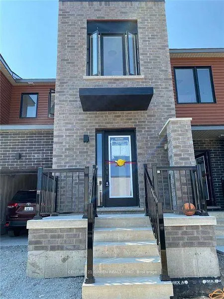 Front of 135 Turnberry Lane