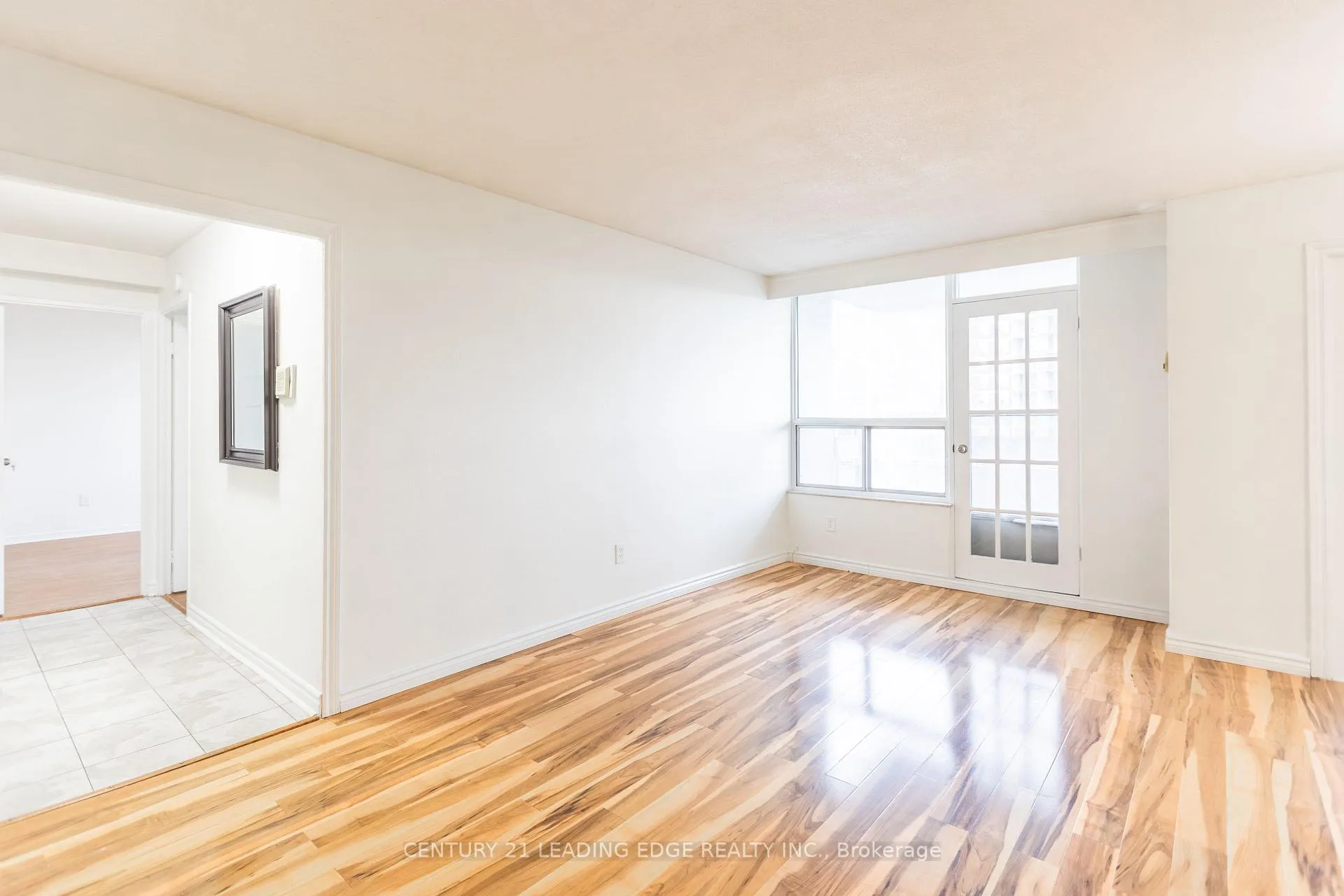 Photo 12 of Unit 815, 10 Edgecliffe Golfway, Toronto, Flemingdon Park — HOMEH