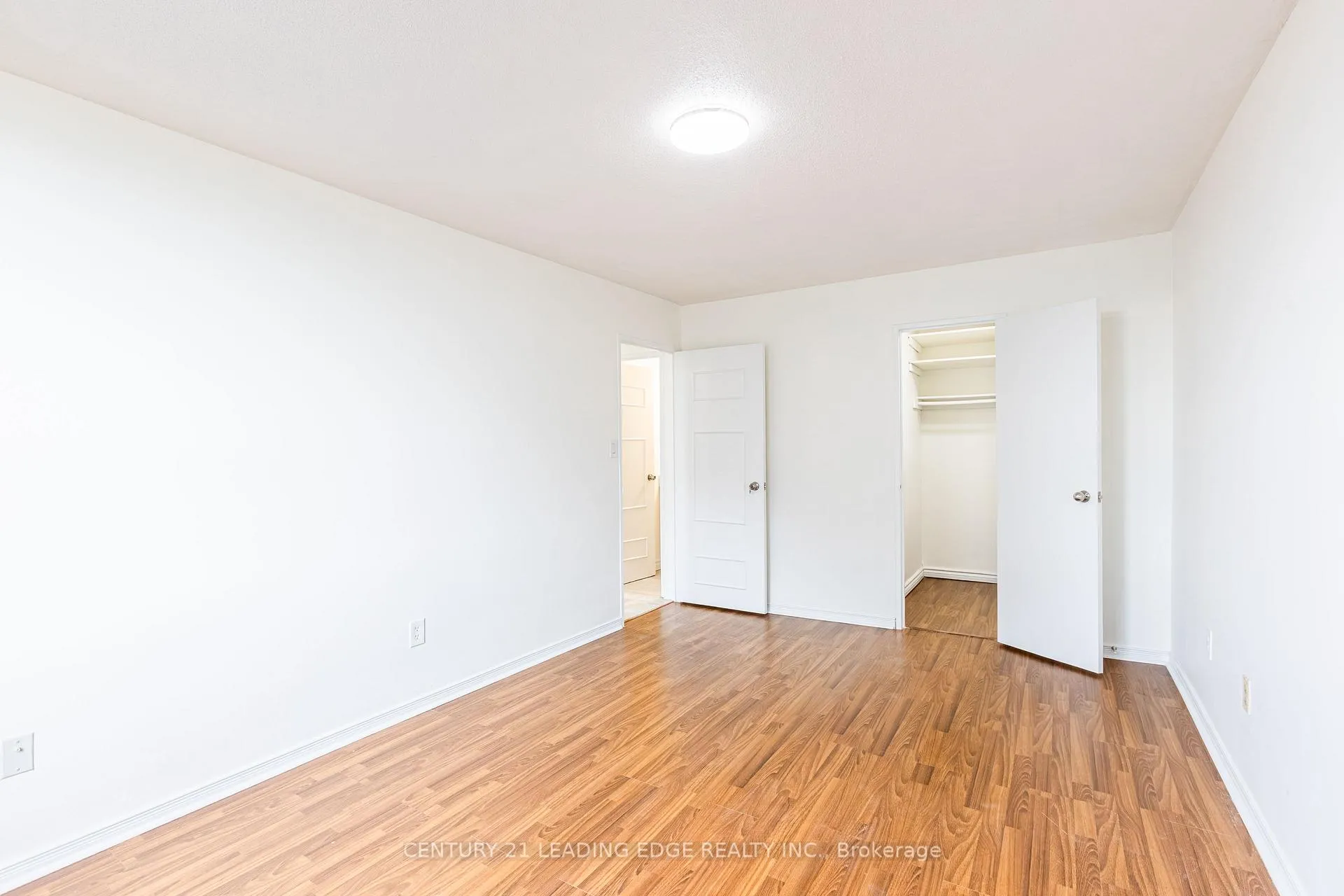 Photo 18 of Unit 815, 10 Edgecliffe Golfway, Toronto, Flemingdon Park — HOMEH