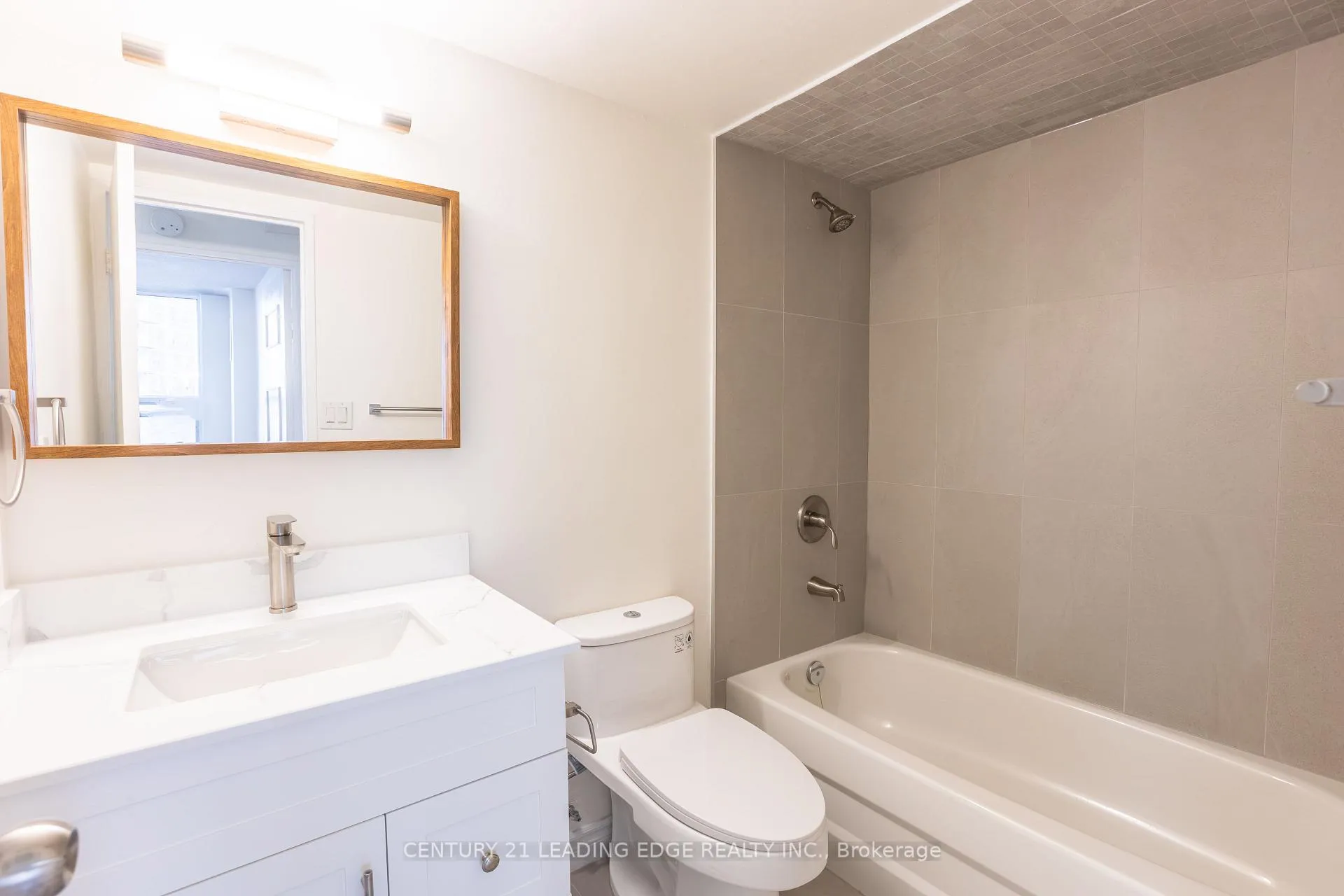 Photo 20 of Unit 815, 10 Edgecliffe Golfway, Toronto, Flemingdon Park — HOMEH