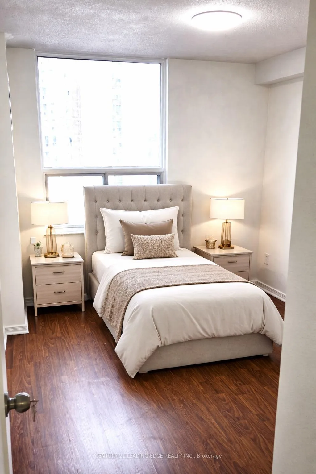 Photo 26 of Unit 815, 10 Edgecliffe Golfway, Toronto, Flemingdon Park — HOMEH