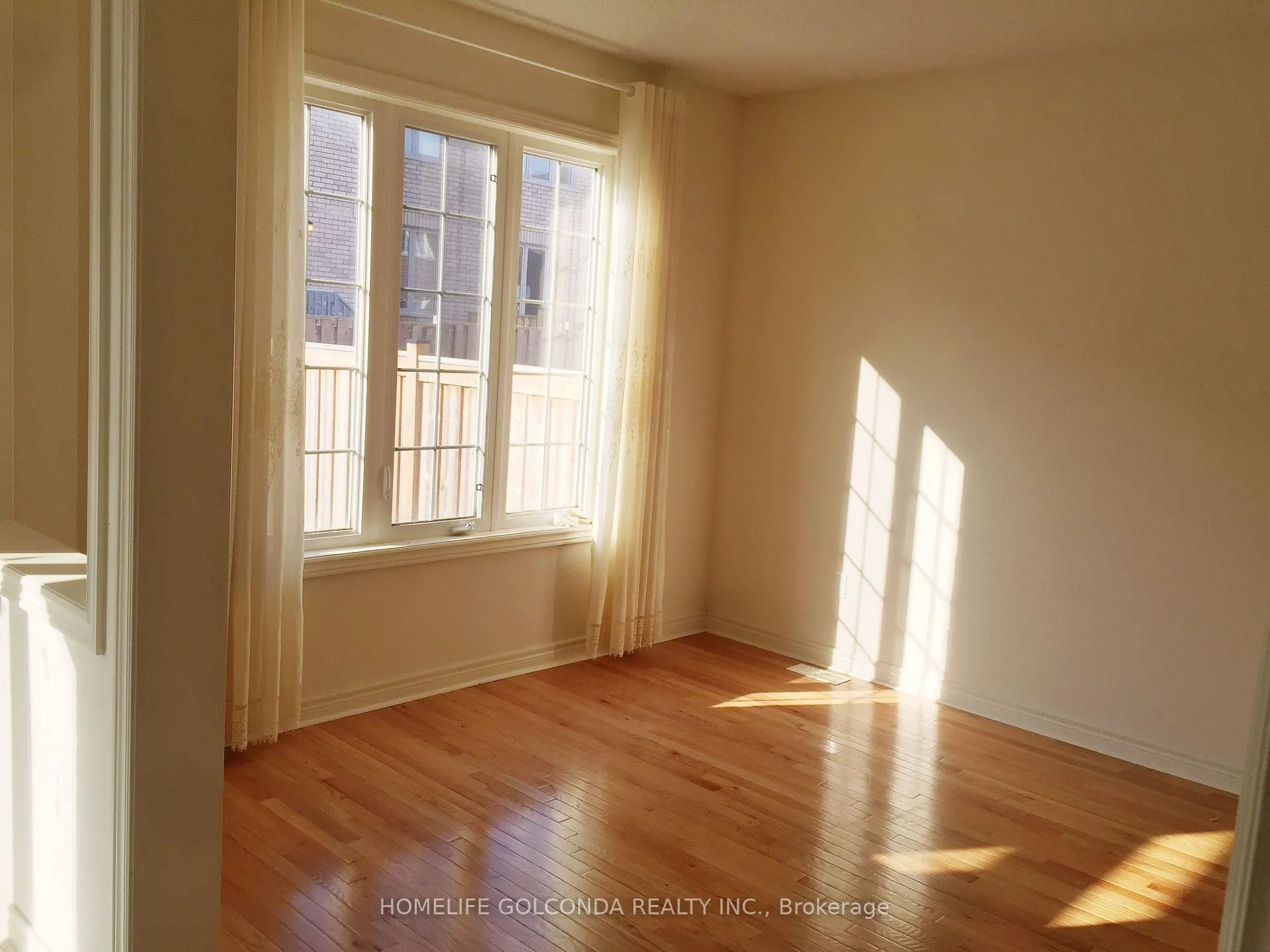 Photo 2 of 34 Prebble Drive, Markham, Wismer — HOMEH