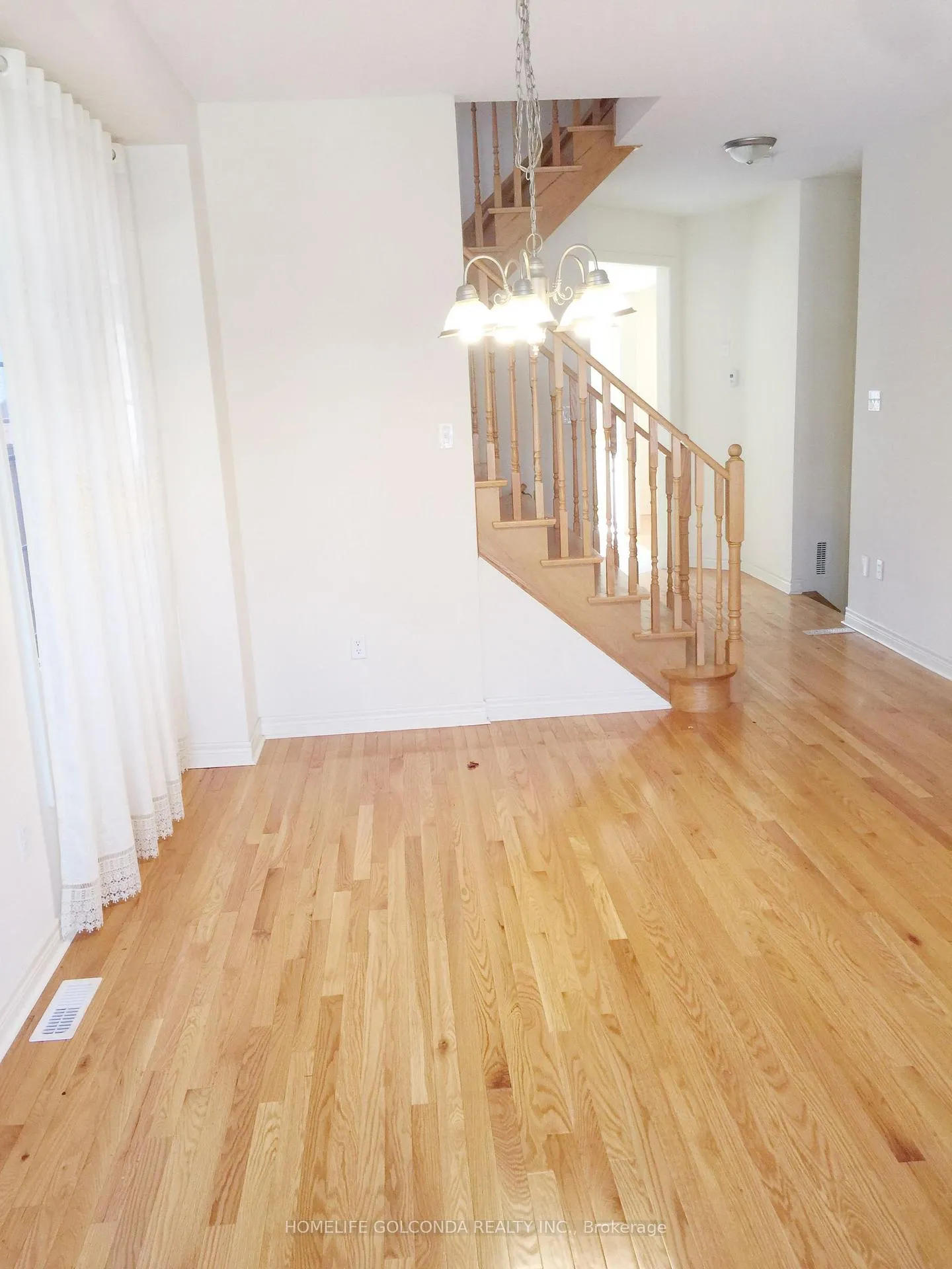 Photo 7 of 34 Prebble Drive, Markham, Wismer — HOMEH