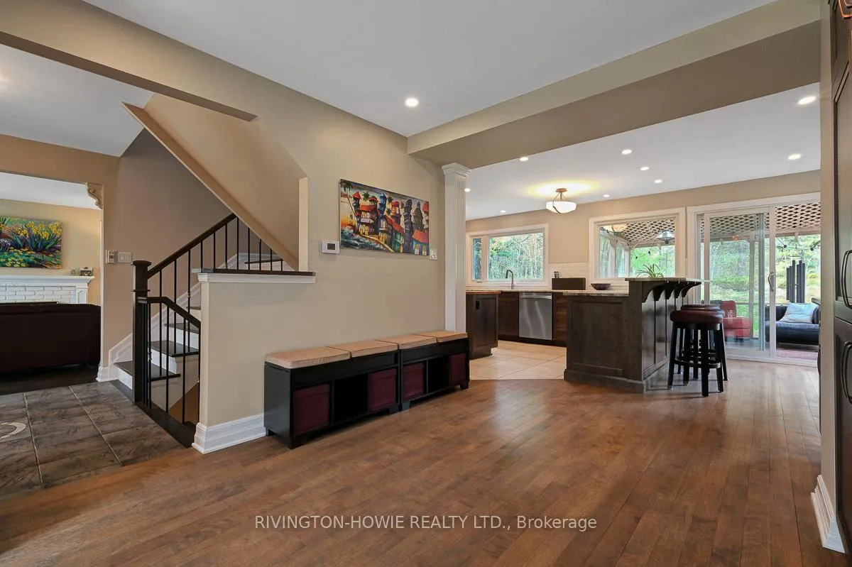 Photo 10 of 104 Tall Forest Drive, Ottawa, Carp — HOMEH