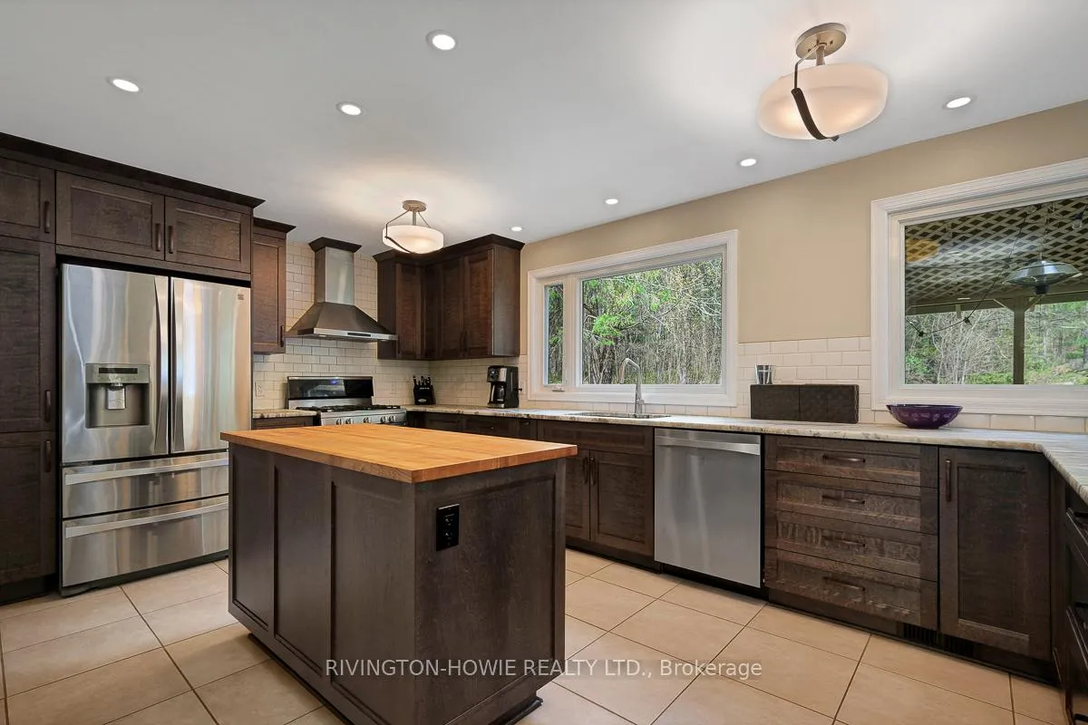 Photo 14 of 104 Tall Forest Drive, Ottawa, Carp — HOMEH