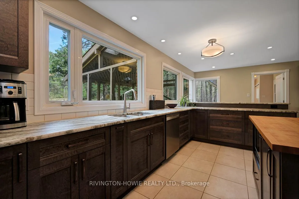 Photo 15 of 104 Tall Forest Drive, Ottawa, Carp — HOMEH