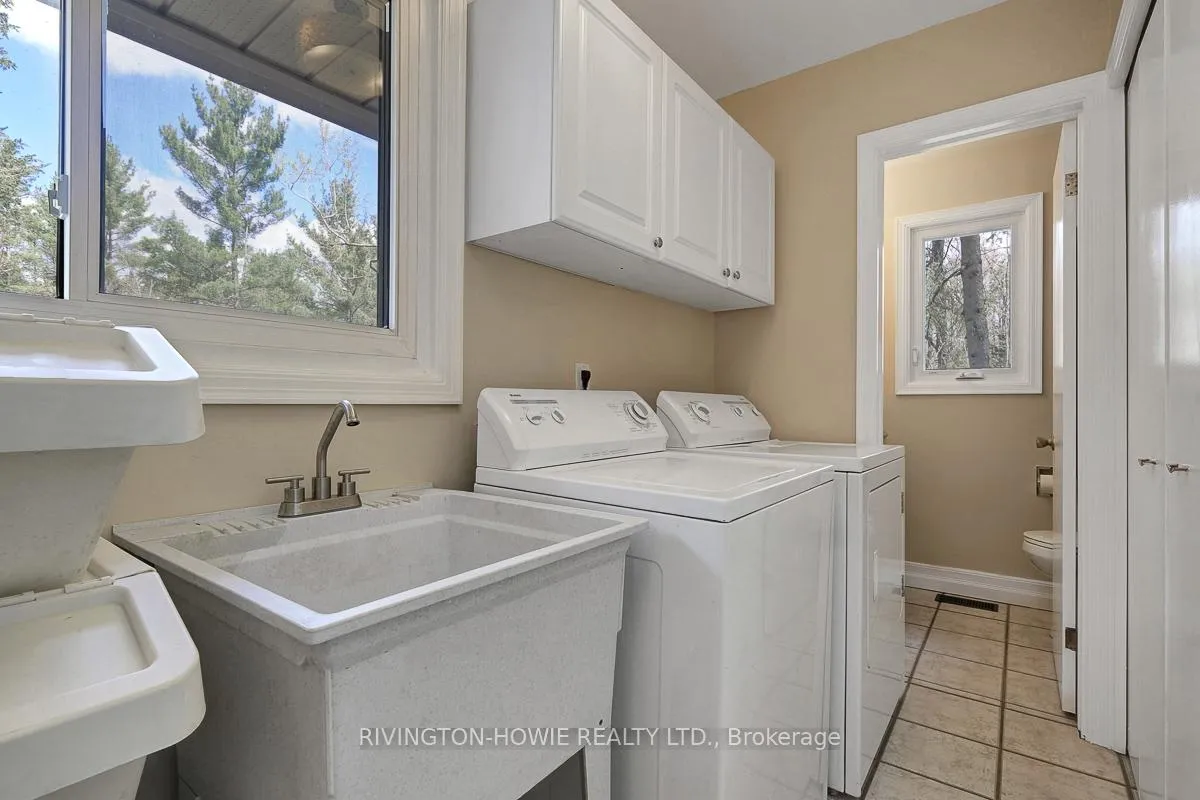 Photo 18 of 104 Tall Forest Drive, Ottawa, Carp — HOMEH
