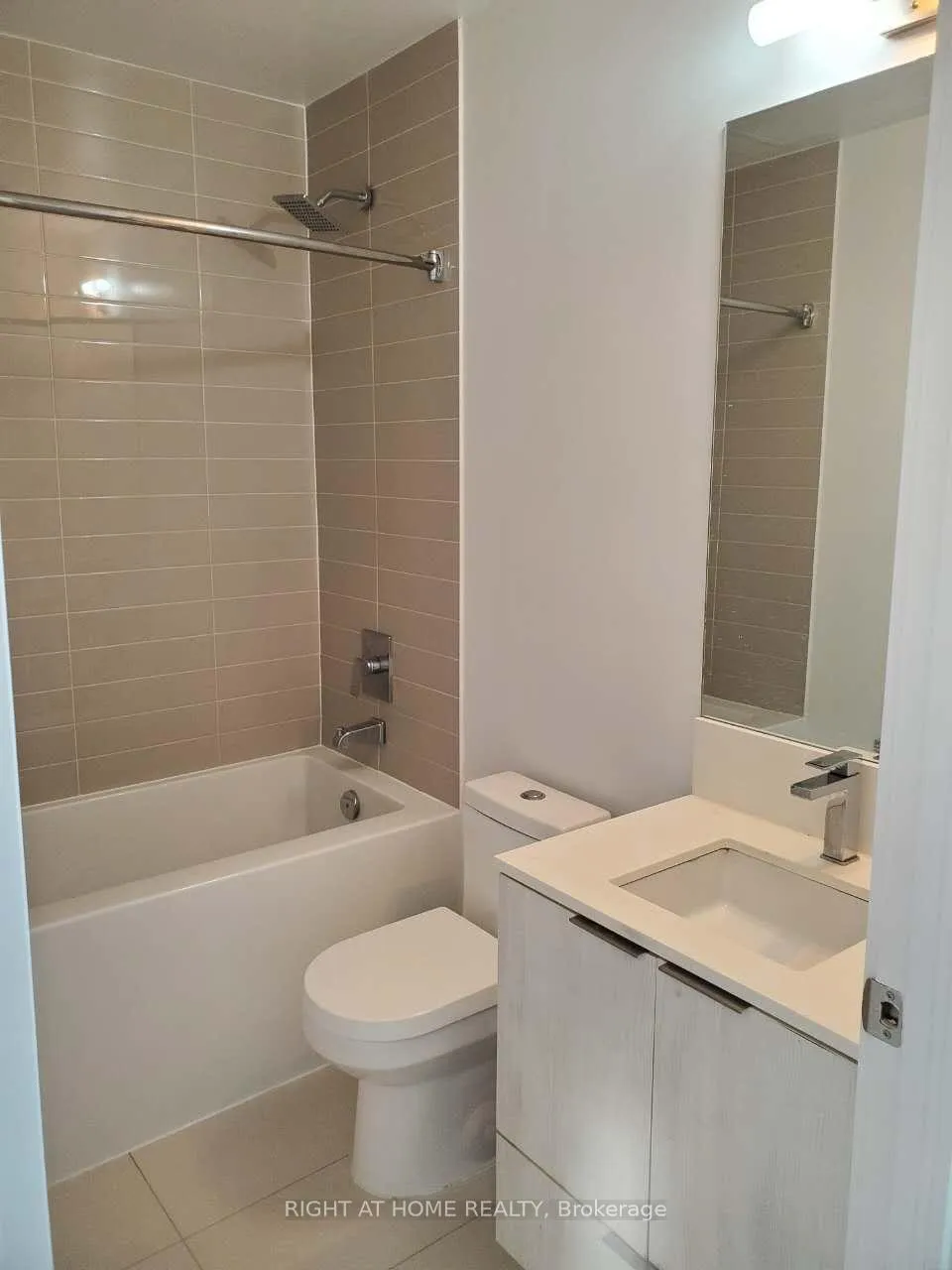 Photo 9 of Unit 607, 181 Dundas Street E, Toronto, Church-Yonge Corridor — HOMEH
