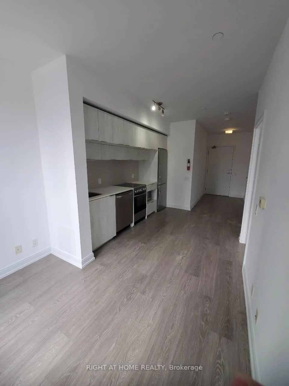 Photo 13 of Unit 607, 181 Dundas Street E, Toronto, Church-Yonge Corridor — HOMEH