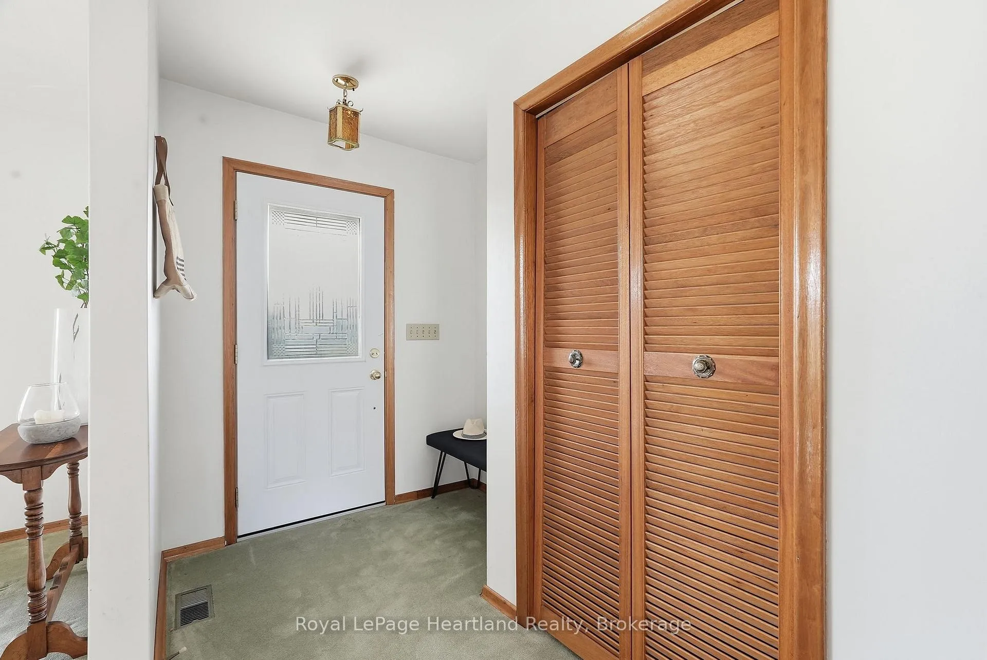 Photo 4 of 85 William Street E, Minto — HOMEH