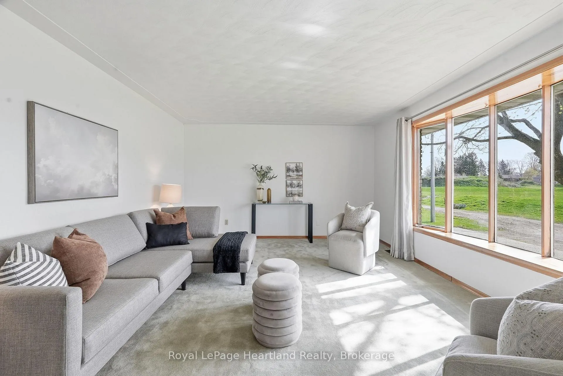 Photo 6 of 85 William Street E, Minto — HOMEH