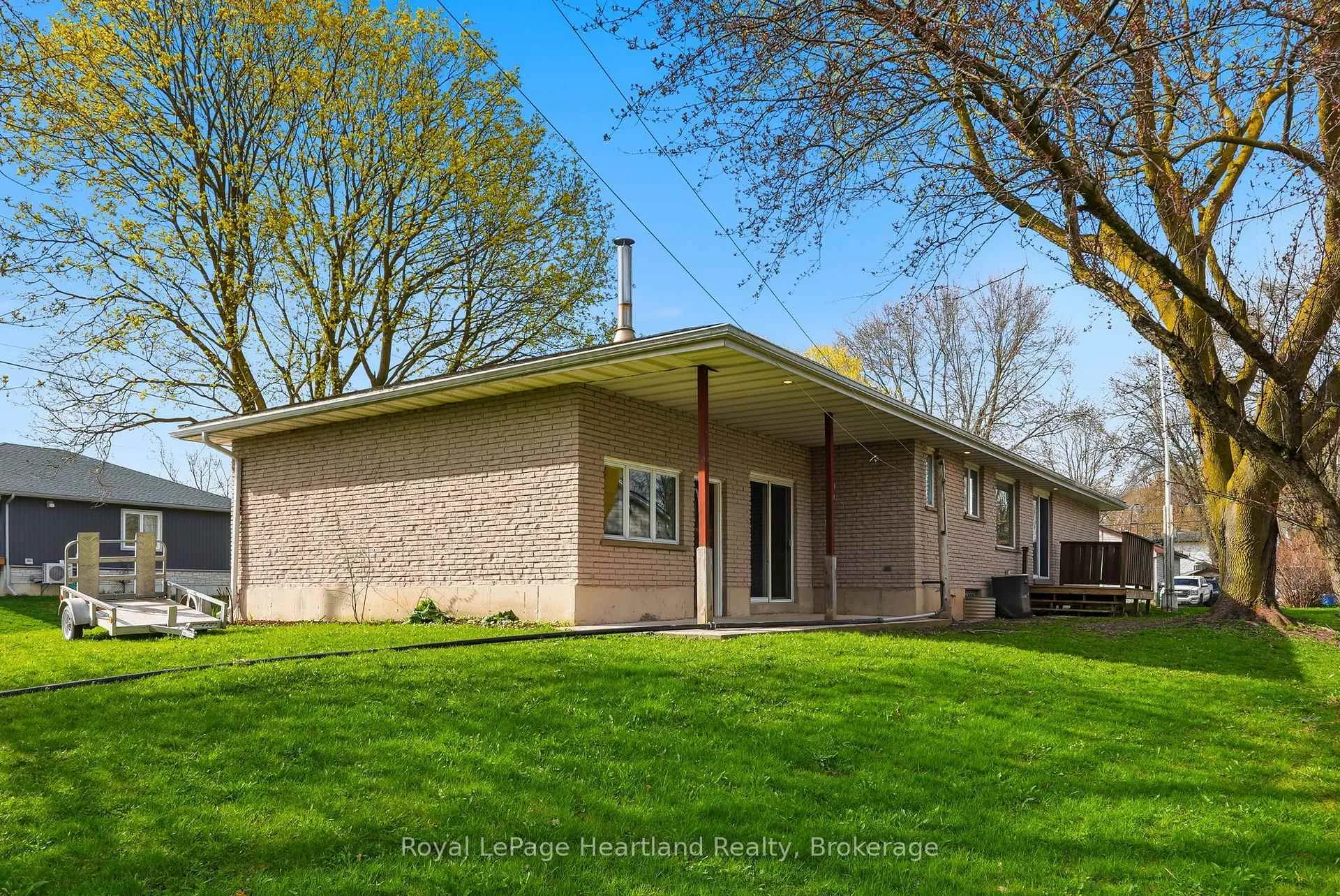 Photo 36 of 85 William Street E, Minto — HOMEH