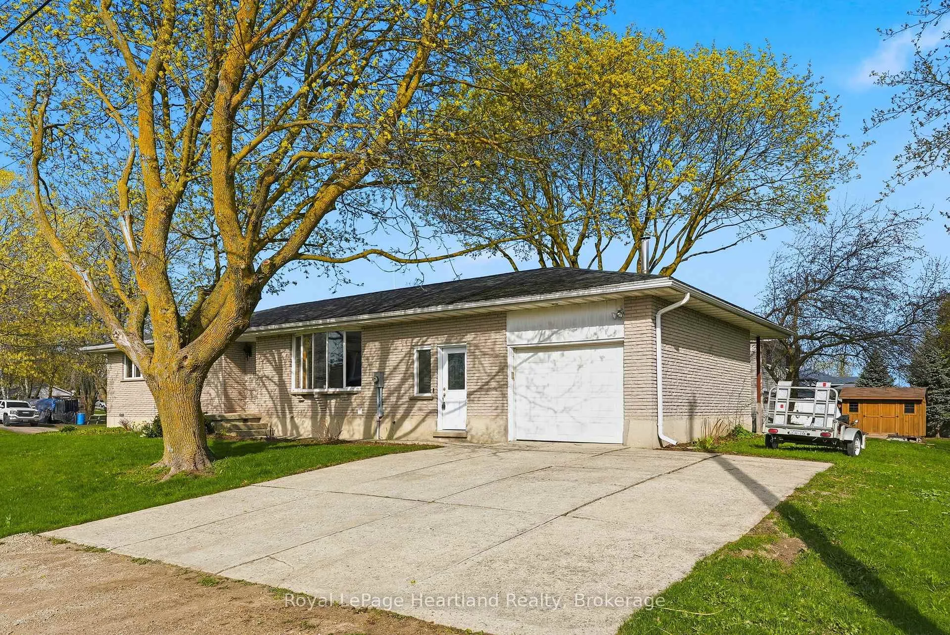 Photo 43 of 85 William Street E, Minto — HOMEH